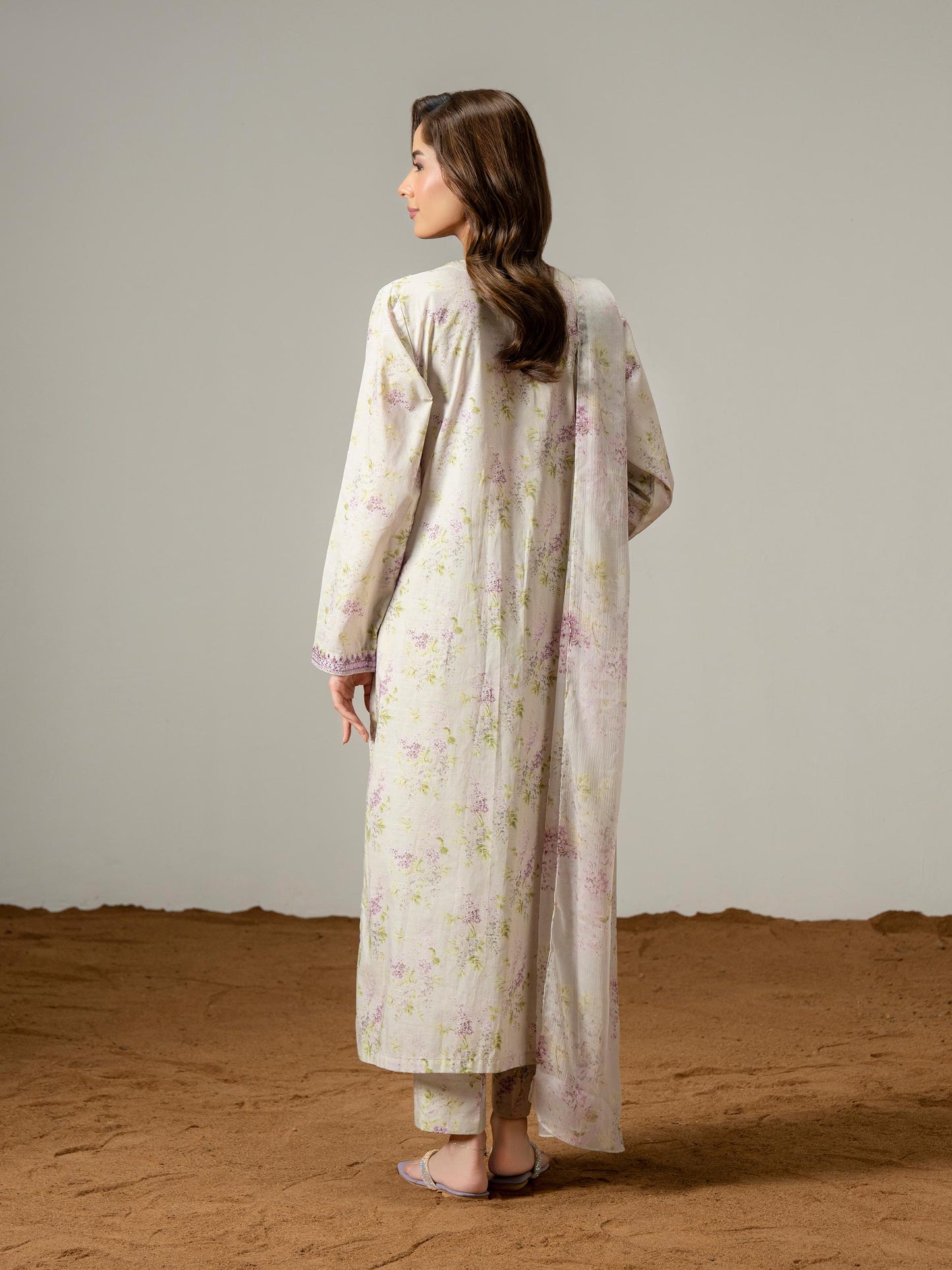 3 Piece Lawn Suit-Embroidered (Pret)