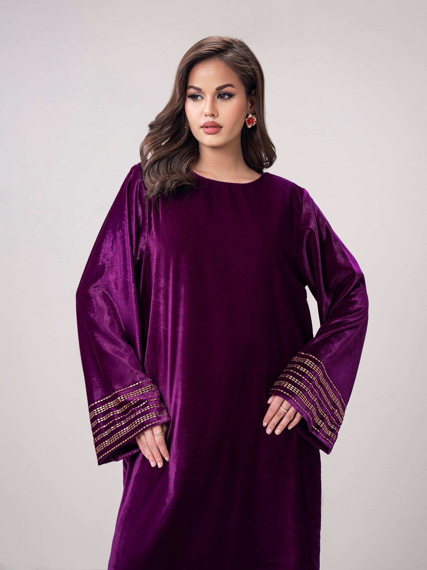 2-Piece Velvet Suit- Embroidered (Pret)