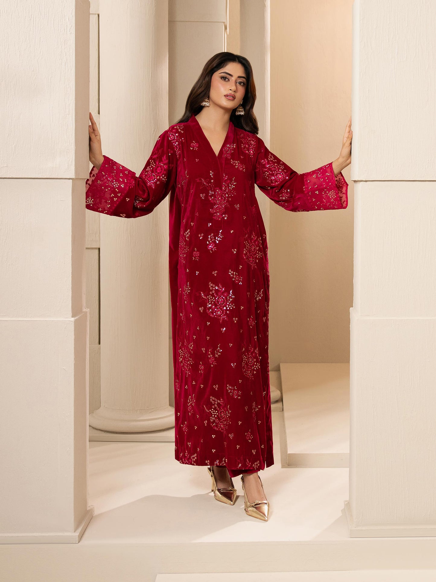 2 Piece Velvet Suit-Embroidered (Pret)