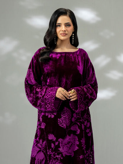 2-Piece Velvet Suit (Pret)