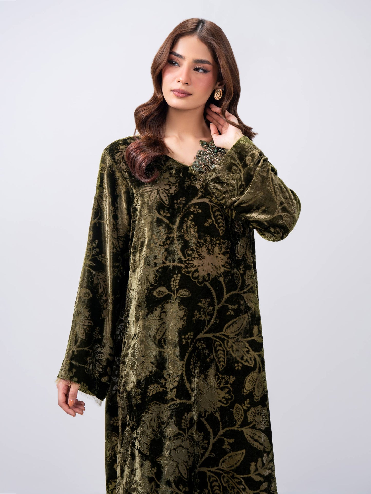 2 Piece Velvet Suit- Embroidered (Pret)
