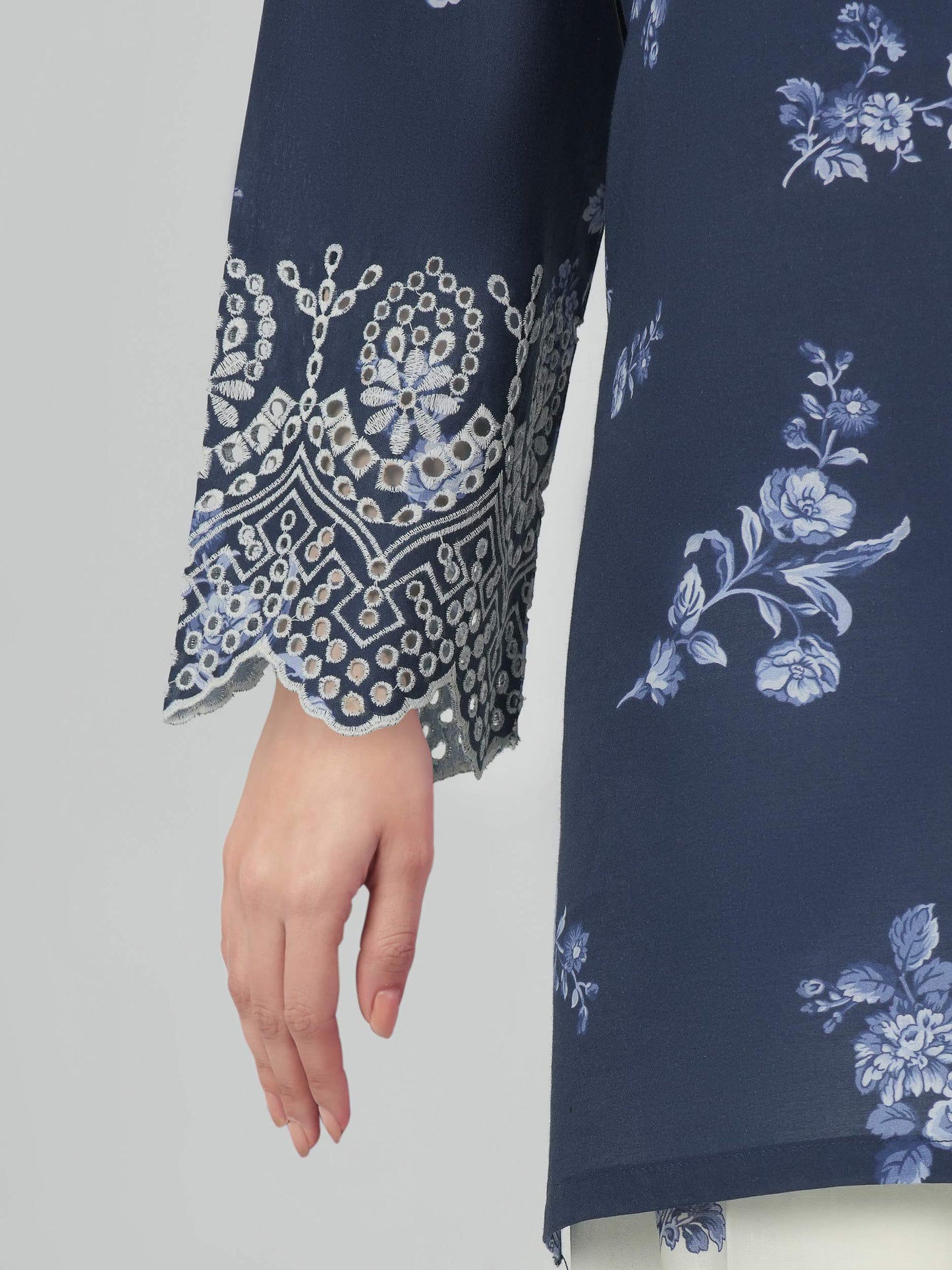 Lawn Co-ord Set- Embroidered
