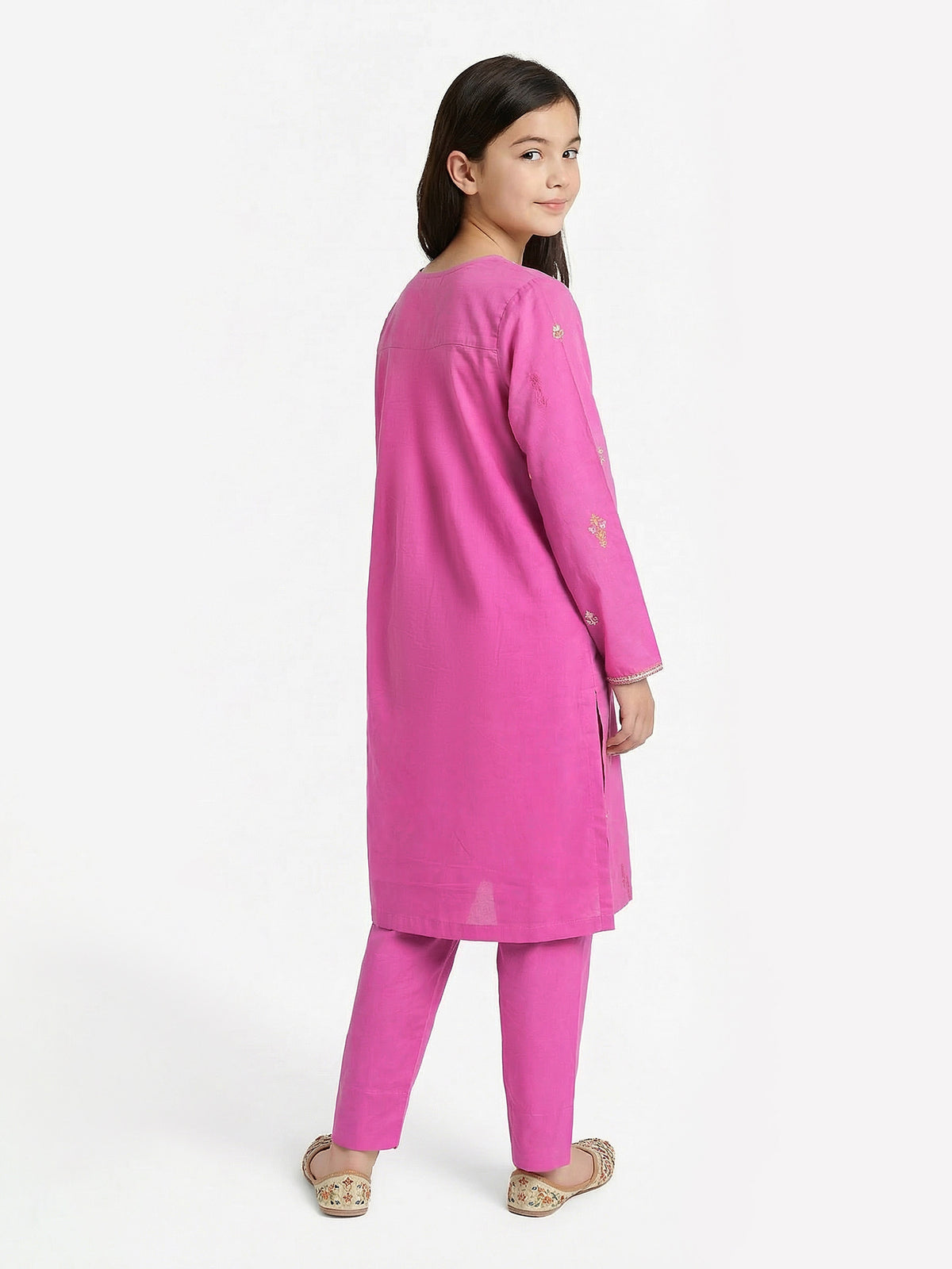 2 Piece Khaddar Suit- Embroidered (Pret)