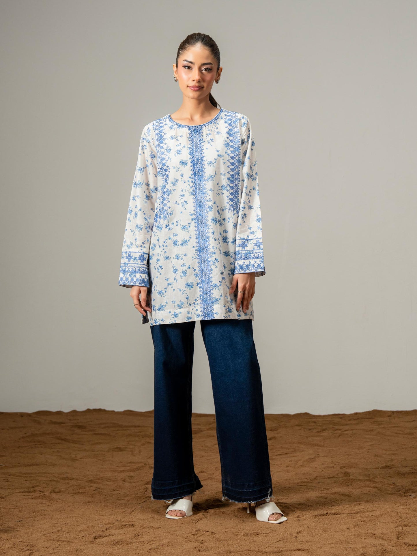 Lawn Kurti-Embroidered (Pret)