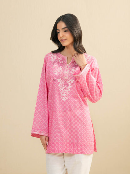 Cambric Kurti-Embroidered (Pret)