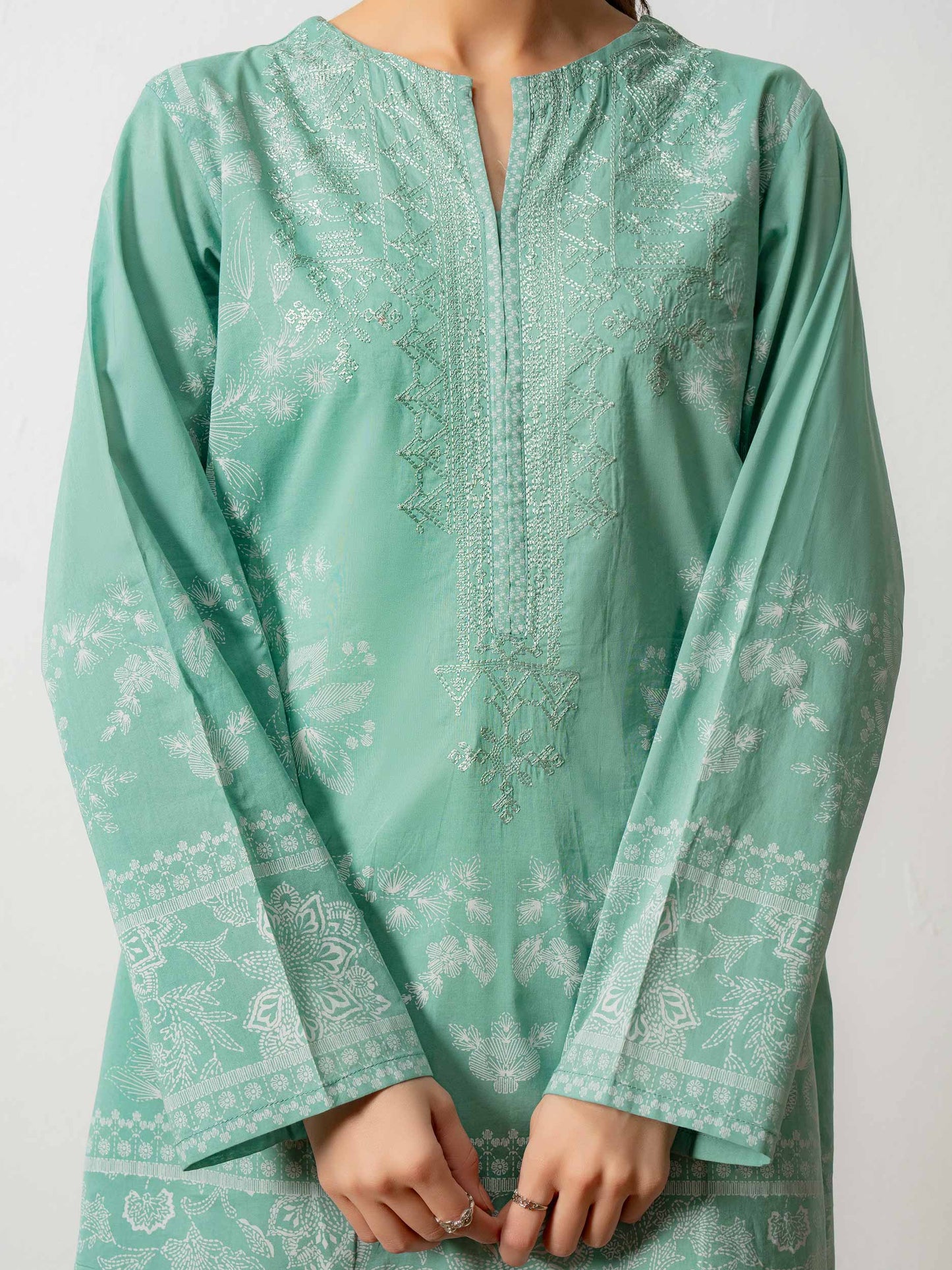 Cambric Kurti-Embroidered (Pret)