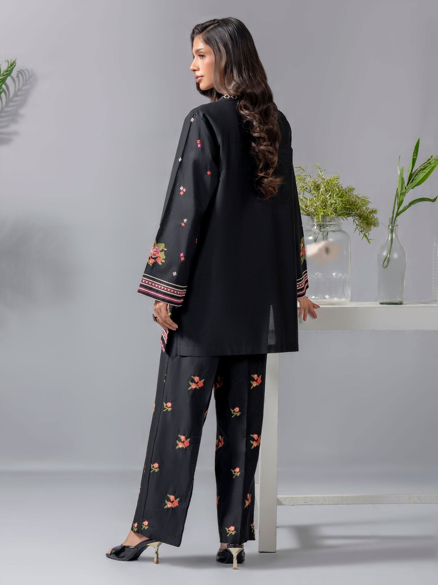 Lawn Co-ord Set-Embroidered