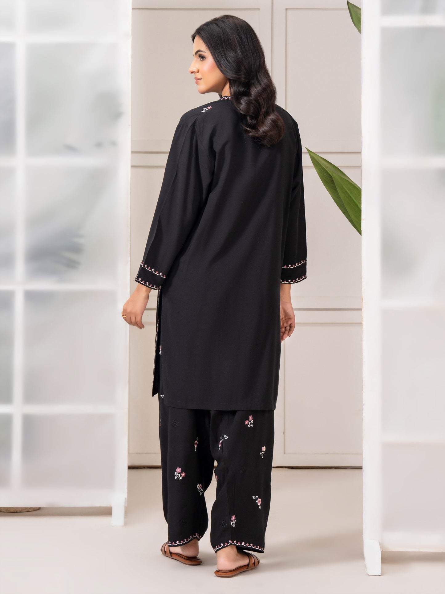 2 Piece Linen Suit-Embroidered (Pret)