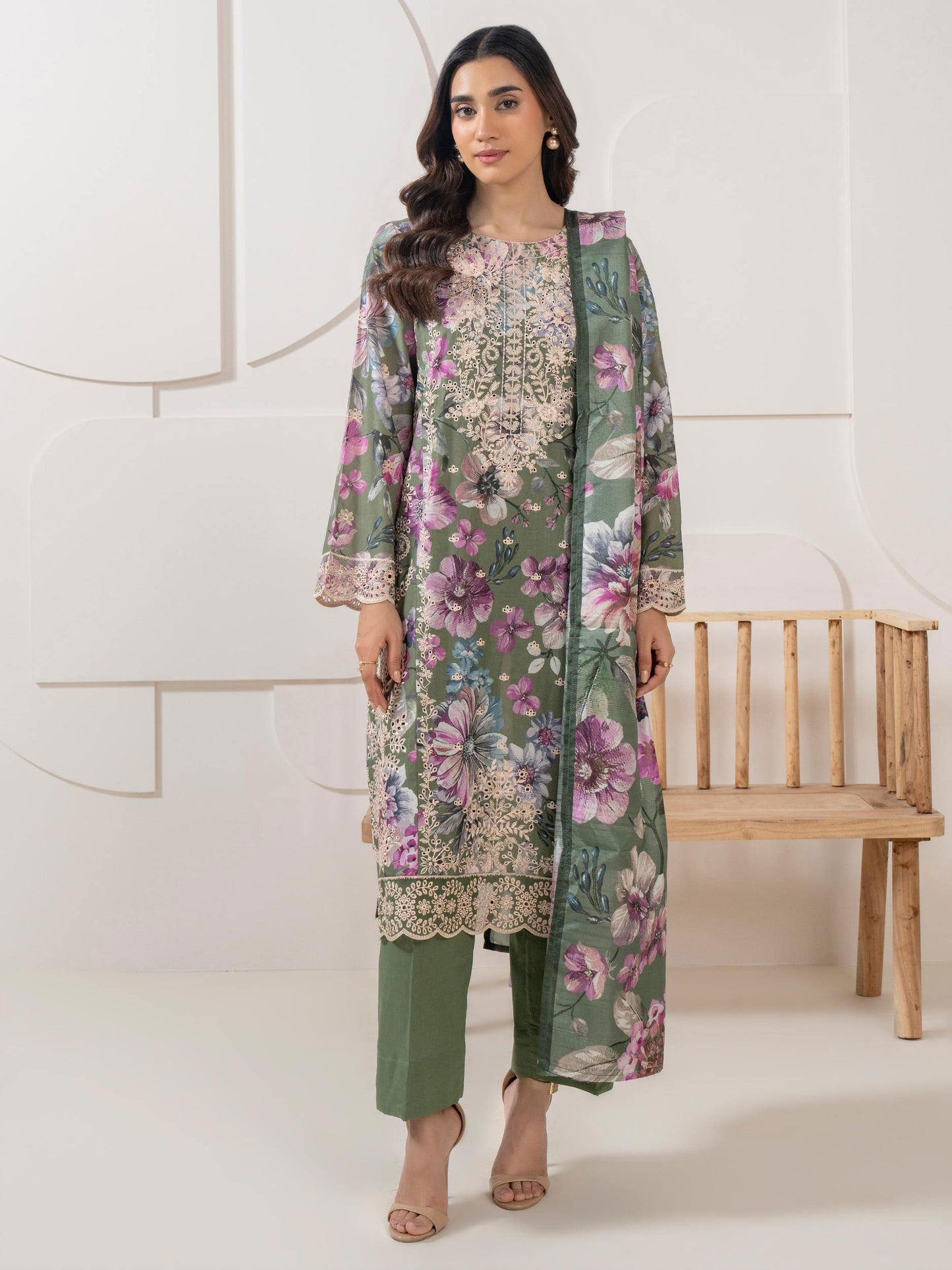 3 Piece Lawn Suit-Embroidered (Pret)