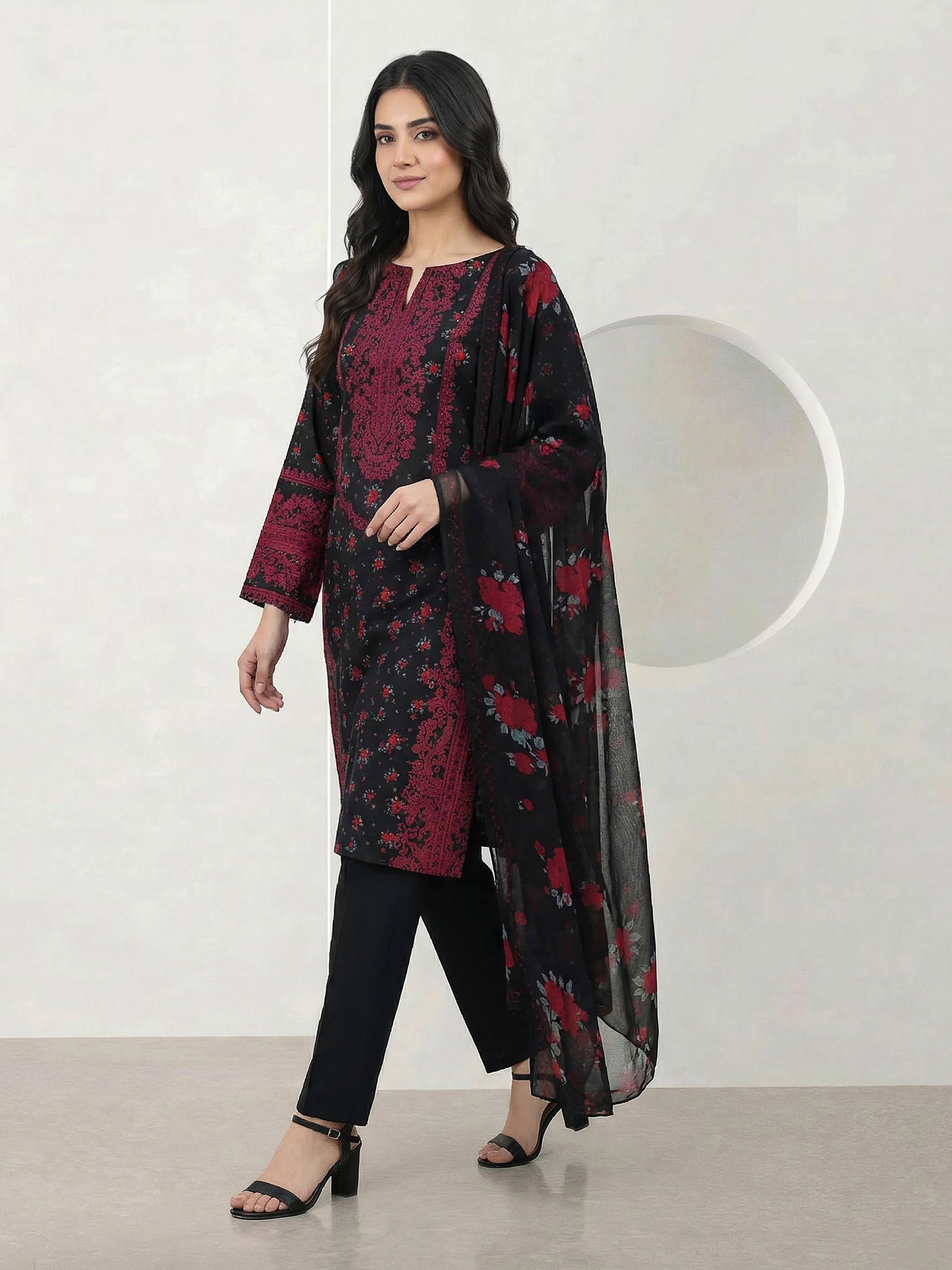 2 Piece Lawn Suit (Pret)