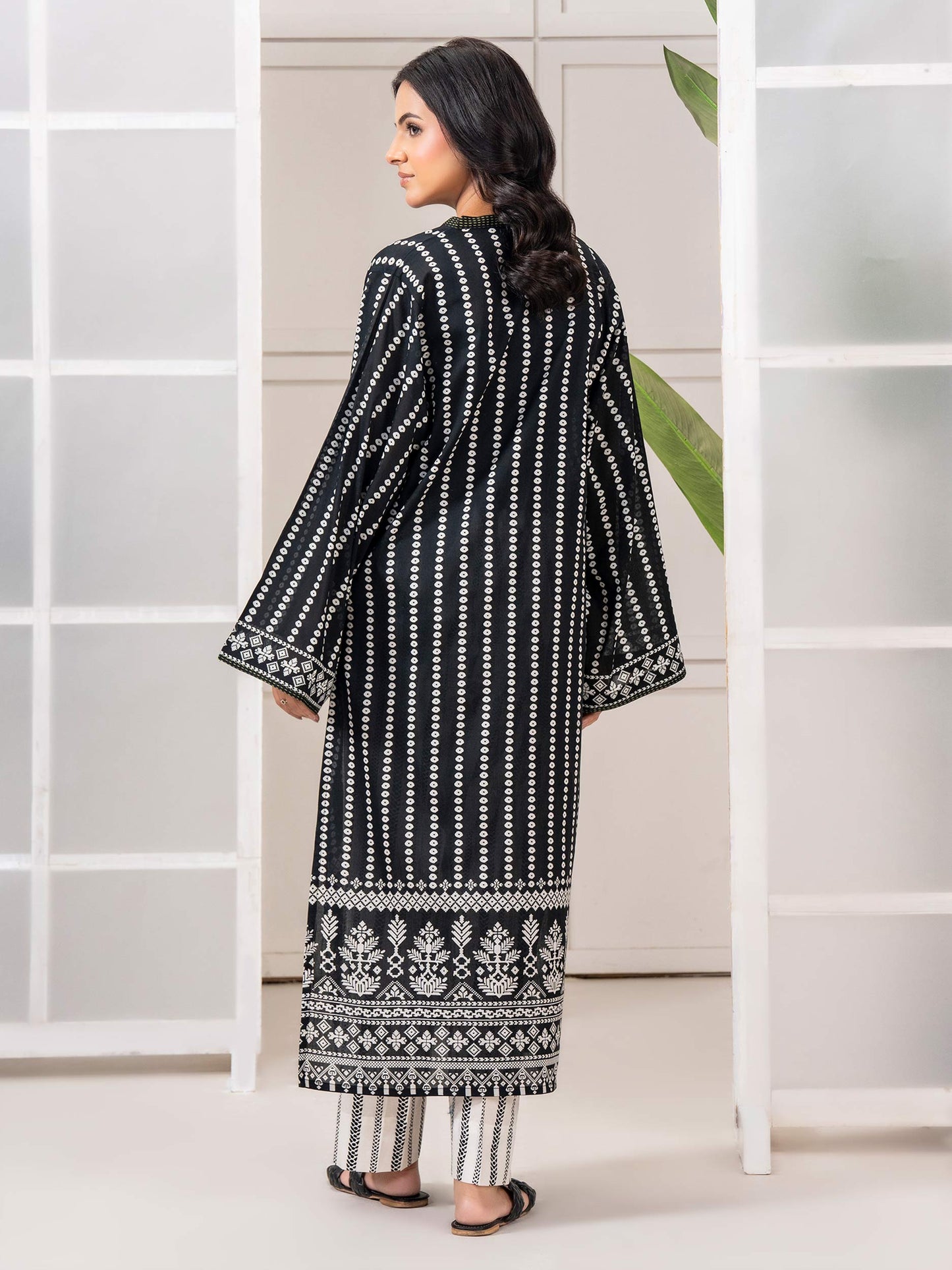 2 Piece Lawn Suit-Printed (Pret)