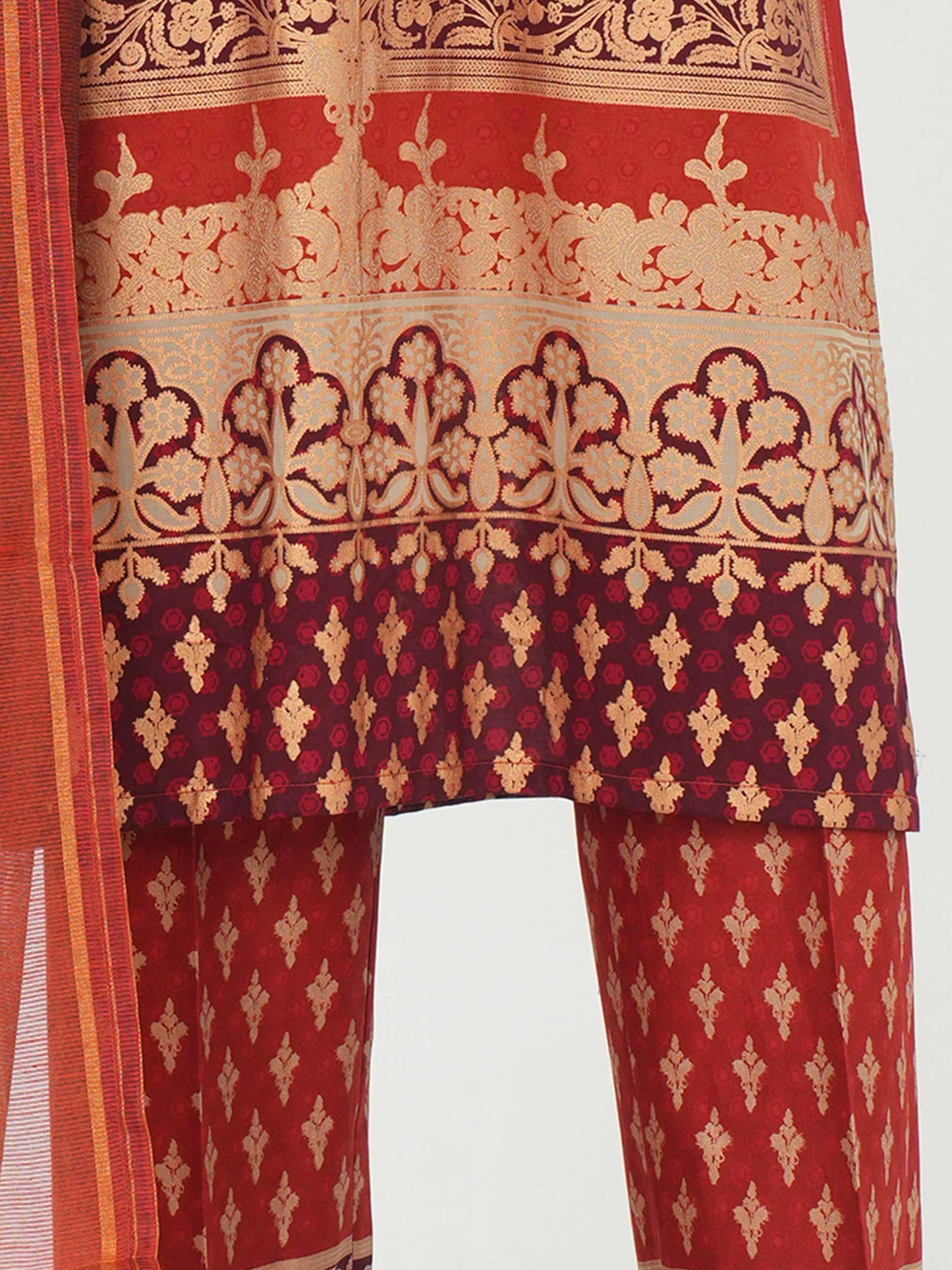 3 Piece Lawn Suit- Embroidered (Pret)