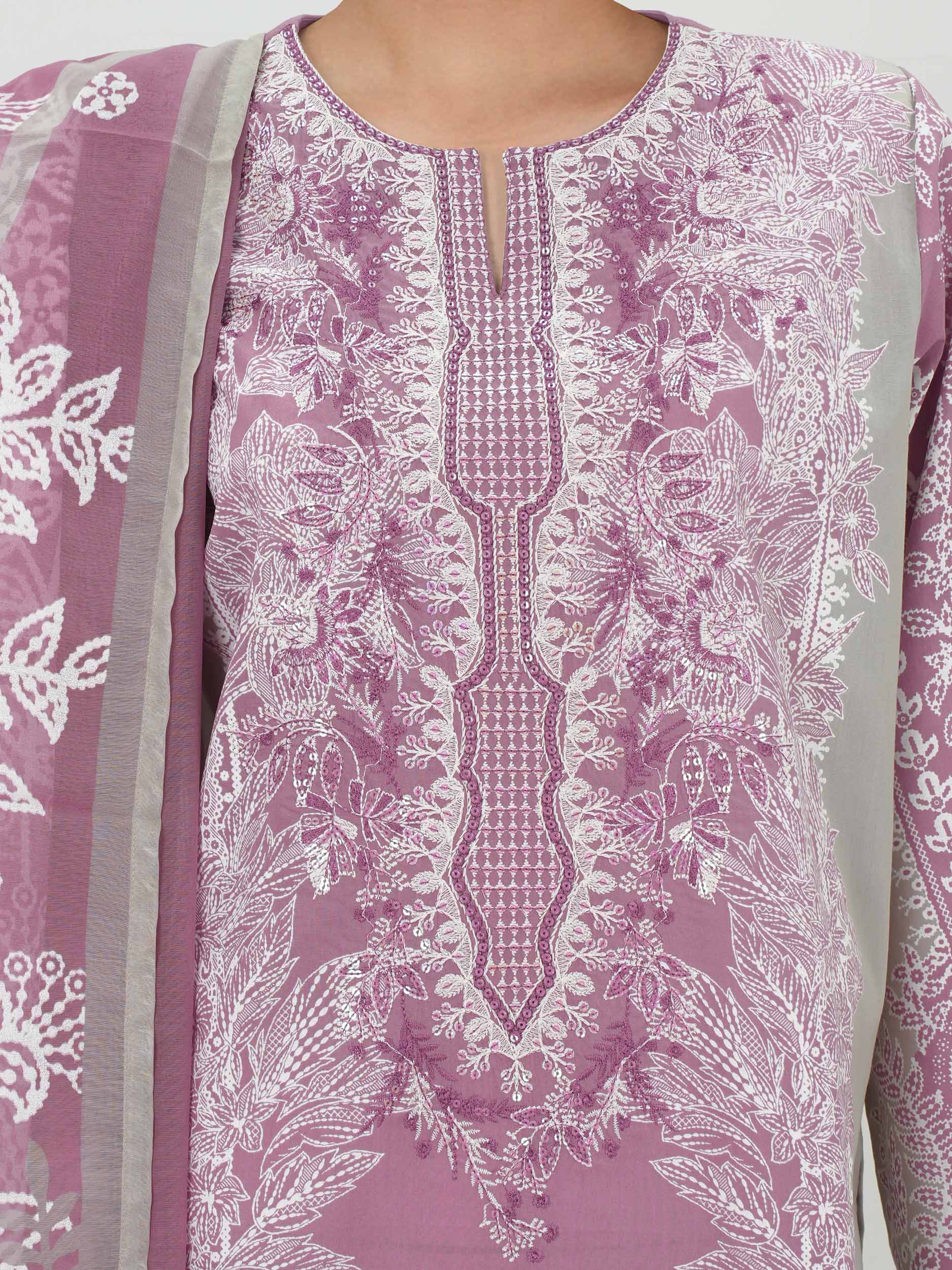 3 Piece Lawn Suit- Embroidered (Pret)