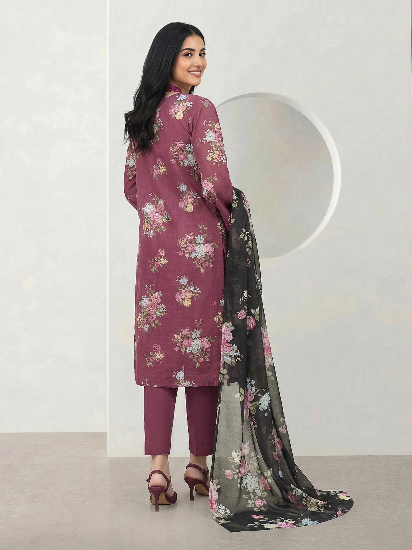 3 Piece Lawn Texture Suit- Embroidered (Pret)