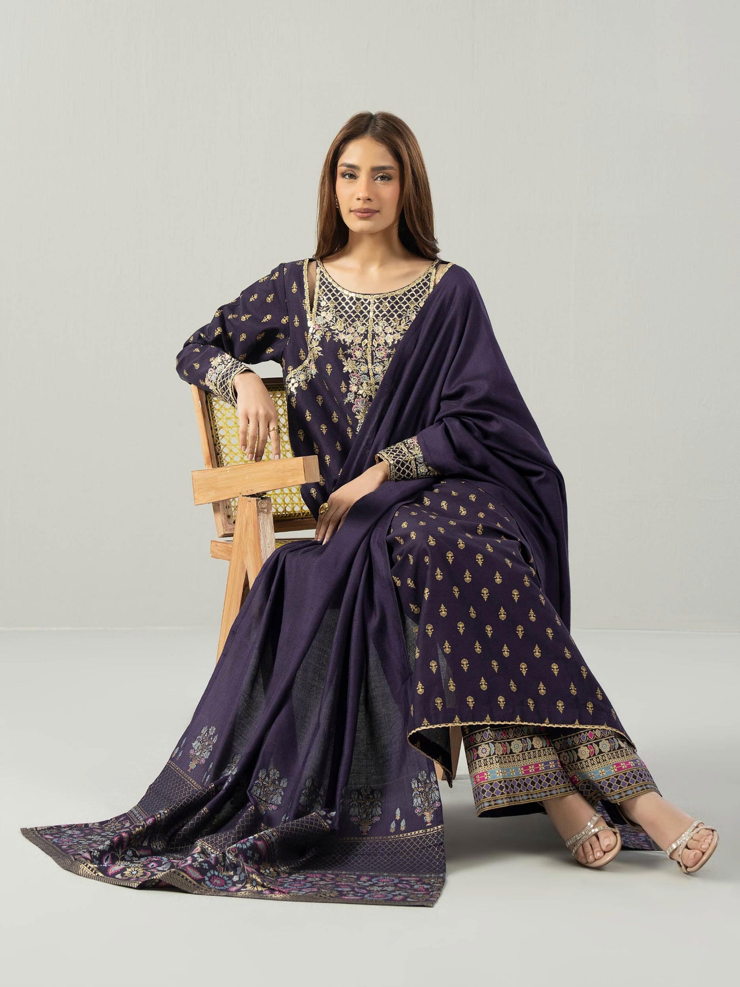 3 Piece Khaddar Suit- Embroidered (Pret)