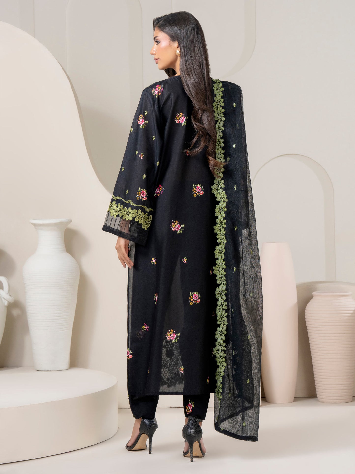 3 Piece Lawn Suit-Embroidered (Pret)
