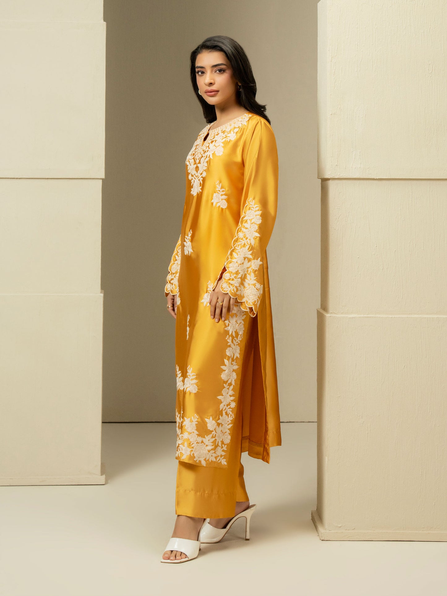 2 Piece Silk Suit-Embroidered (Pret)