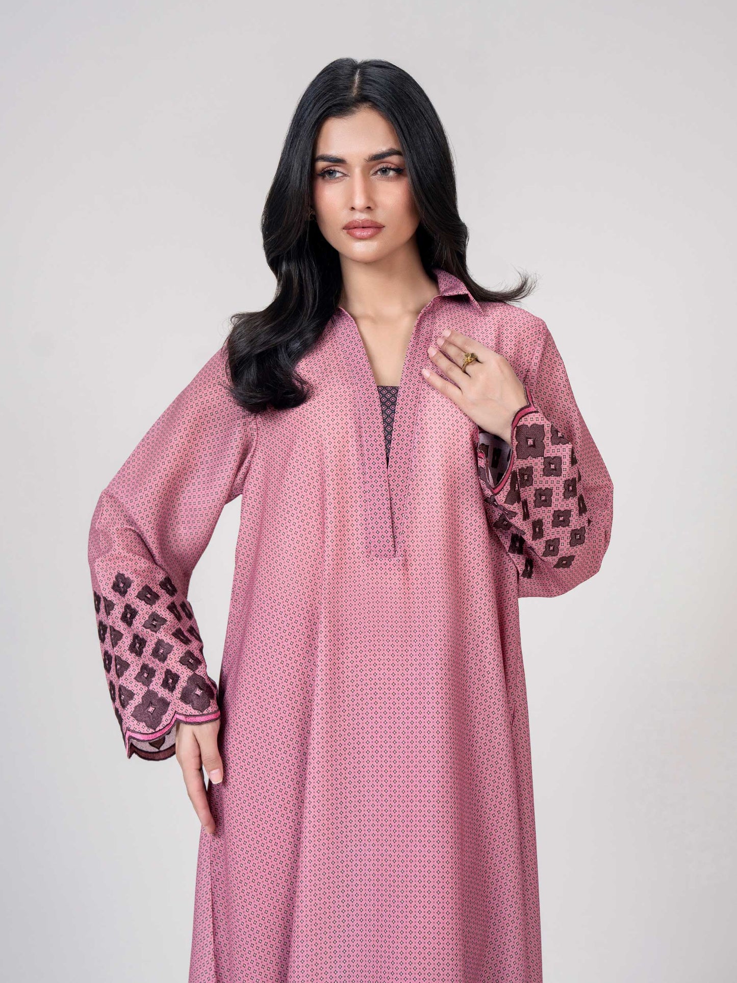 2 Piece Grip Suit- Embroidered (Pret)