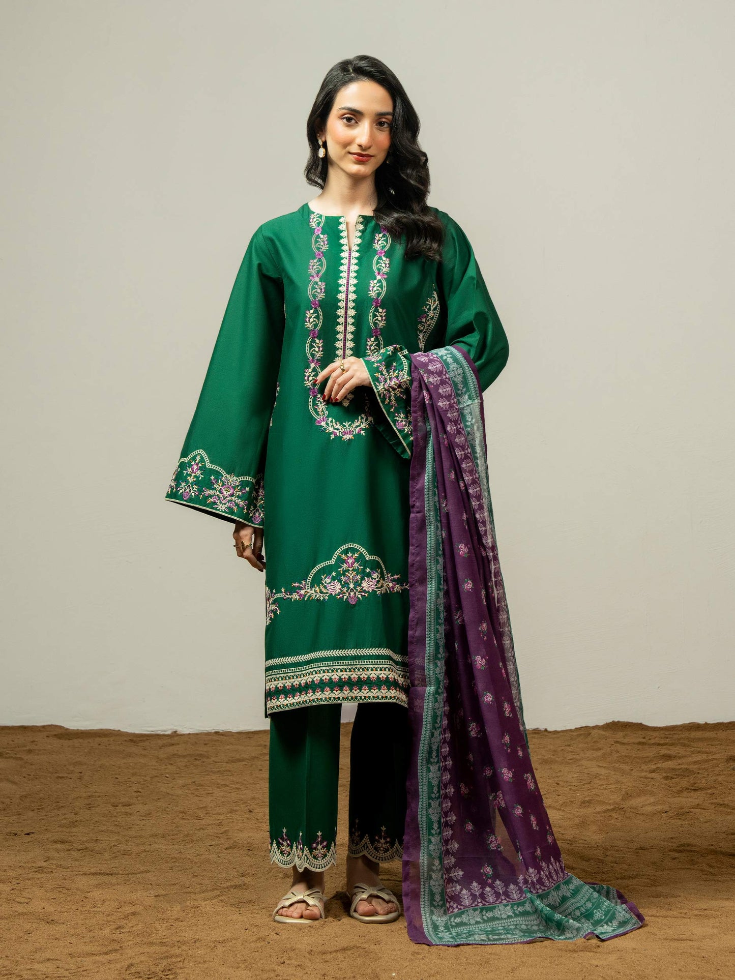 3 Piece Lawn Suit-Embroidered (Pret)