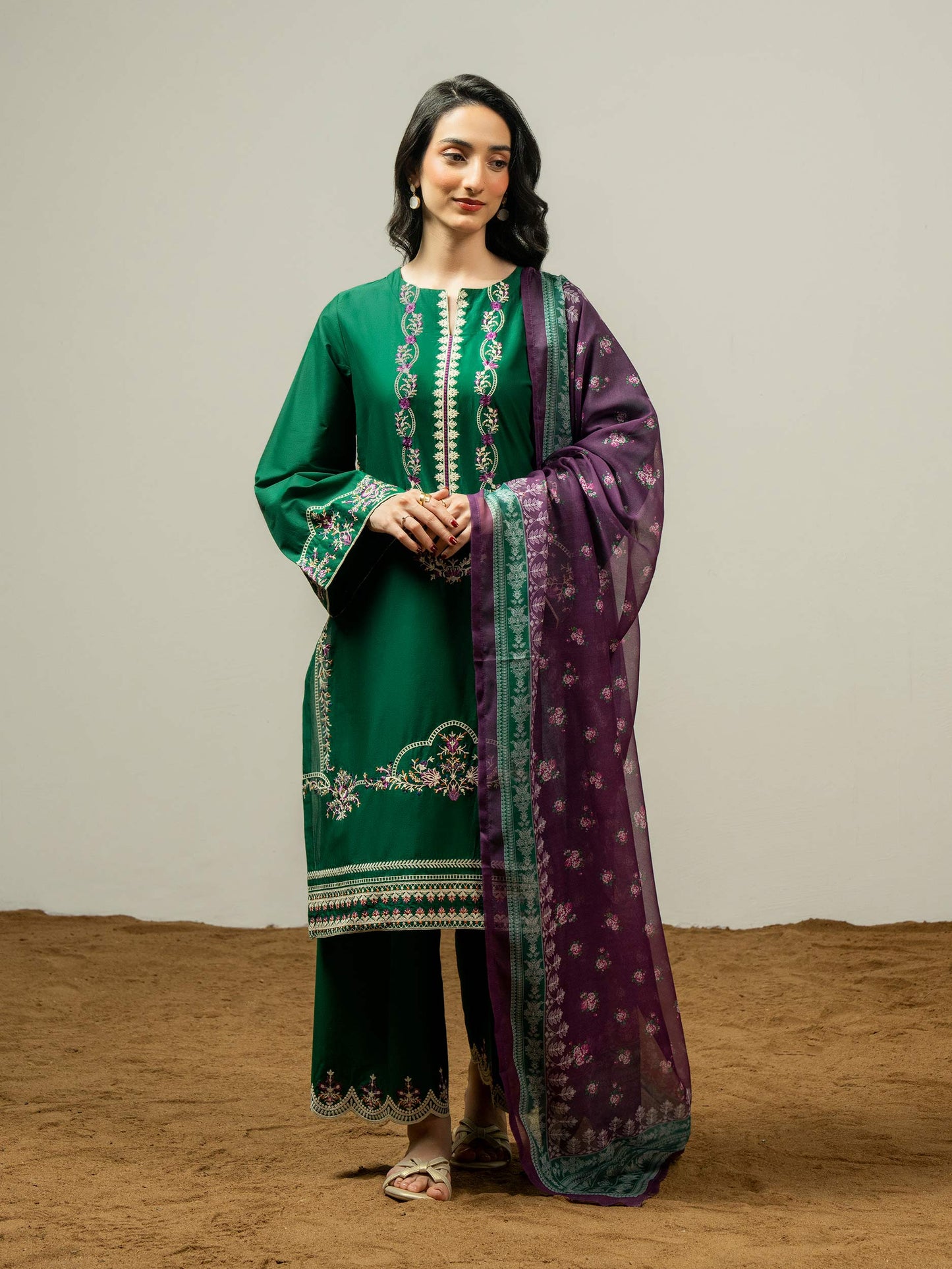 3 Piece Lawn Suit-Embroidered (Pret)