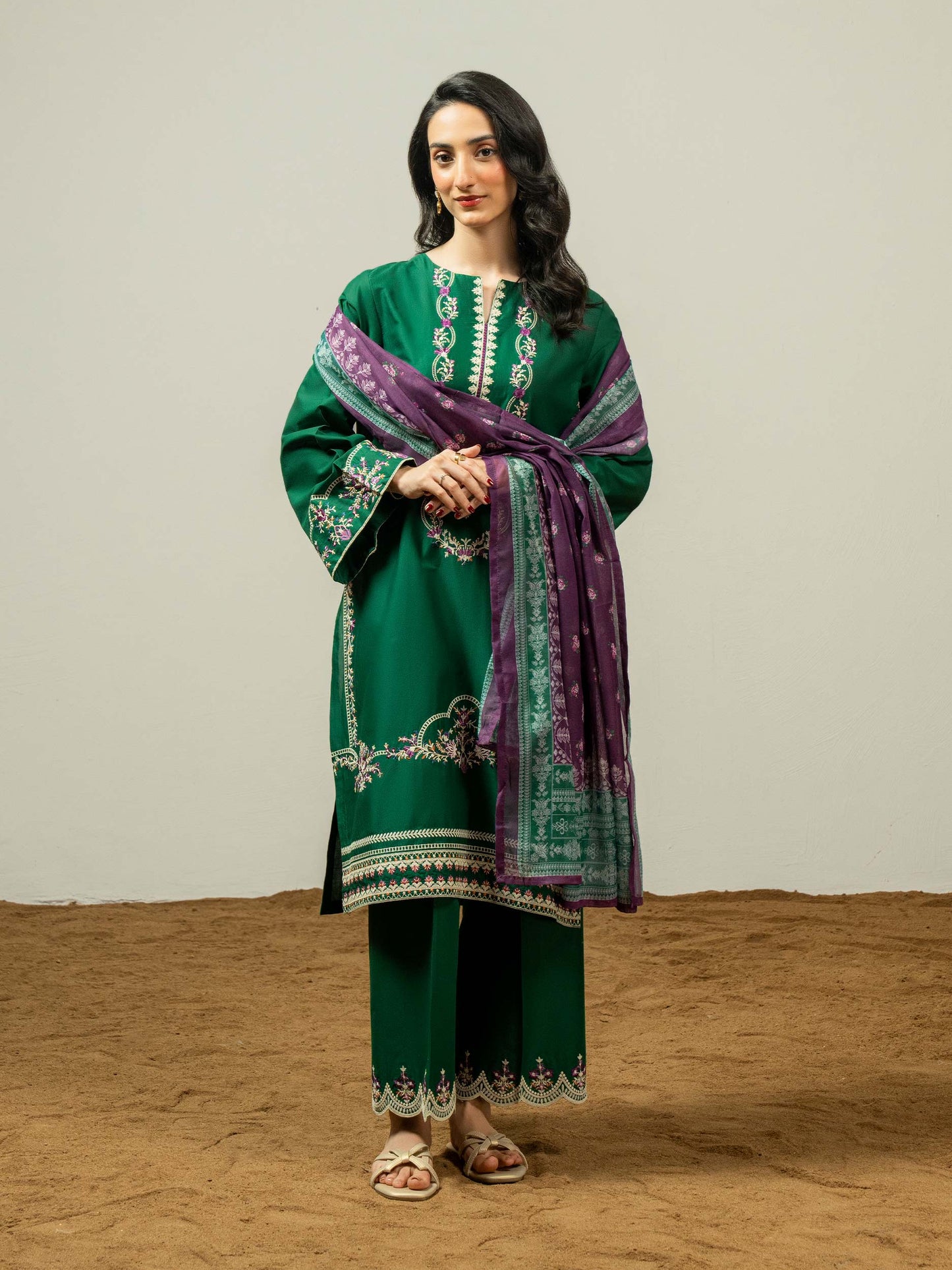 3 Piece Lawn Suit-Embroidered (Pret)