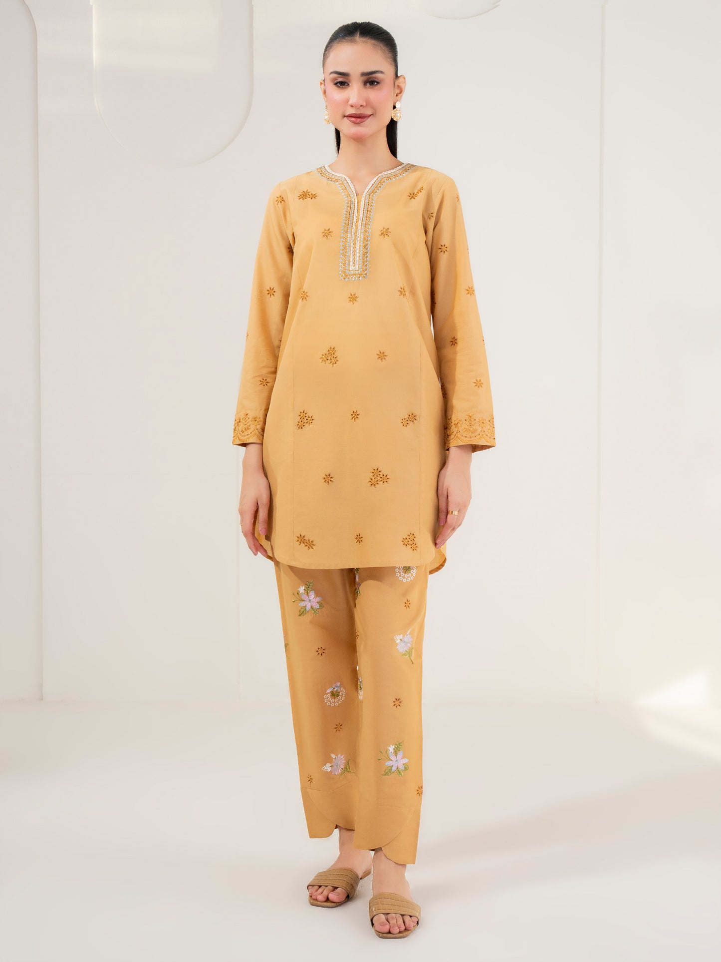 2 Piece Lawn Suit-Embroidered (Pret)