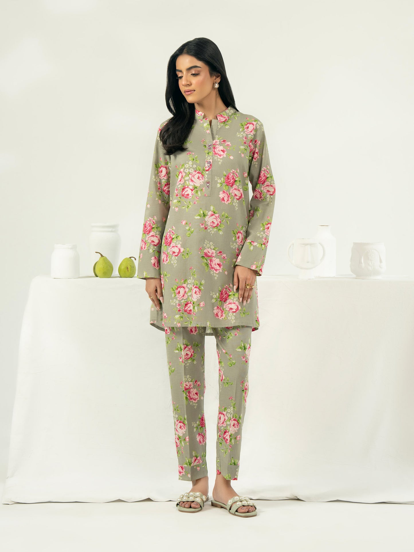 2 Piece Khaddar Suit-Printed (Pret)