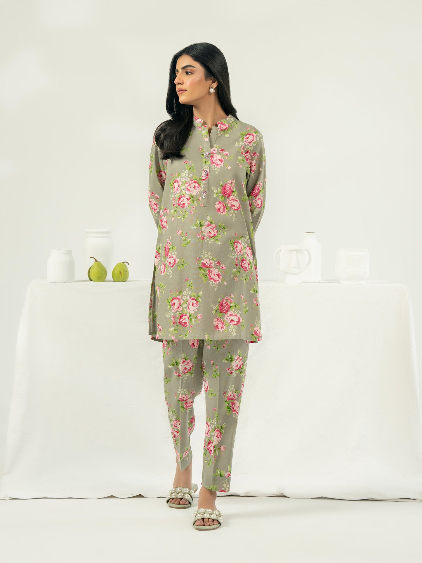 2 Piece Khaddar Suit-Printed (Pret)