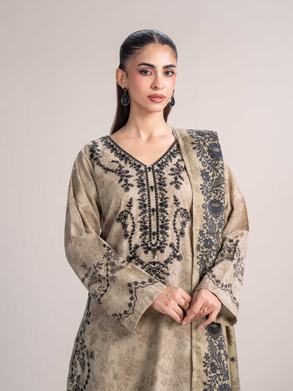 3 Piece Slub Khaddar Suit- Embroidered (Pret)