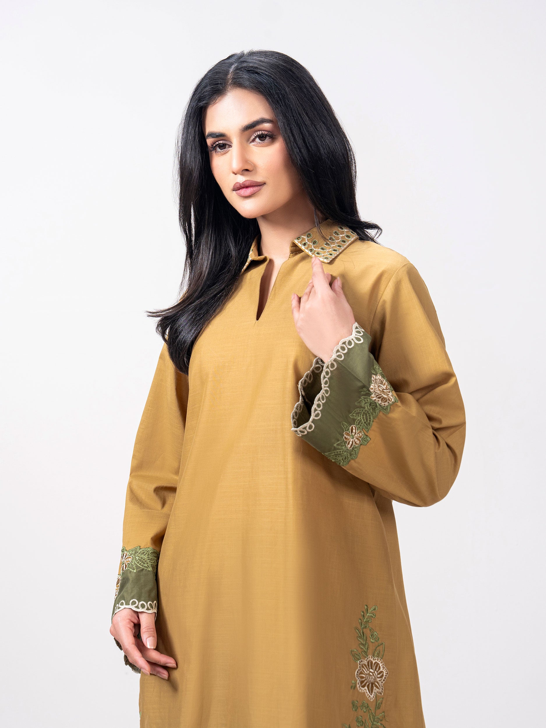 2 Piece Cambric Slub Suit- Embroidered (Pret)