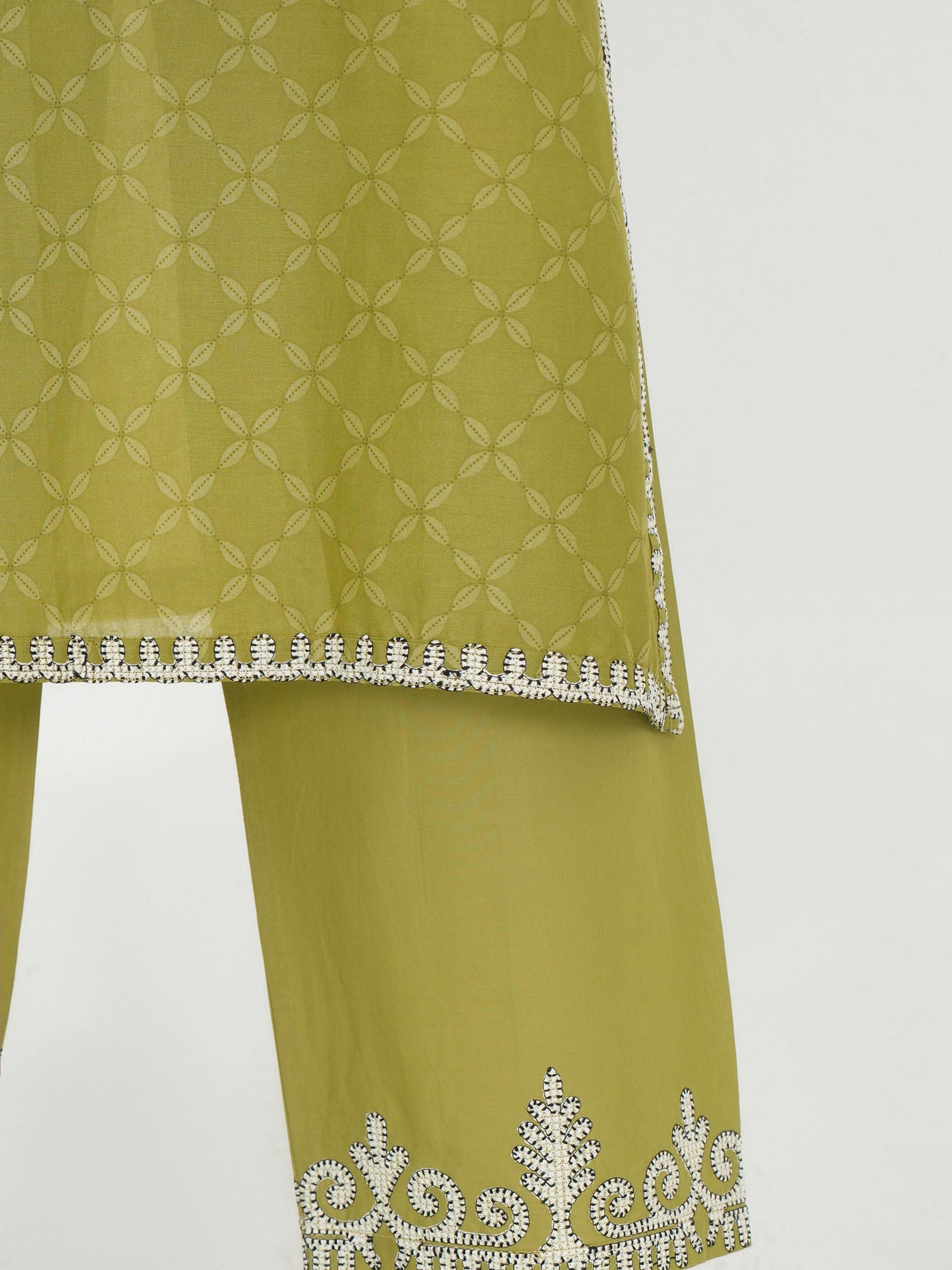 2 Piece Lawn Suit- Embroidered (Pret)