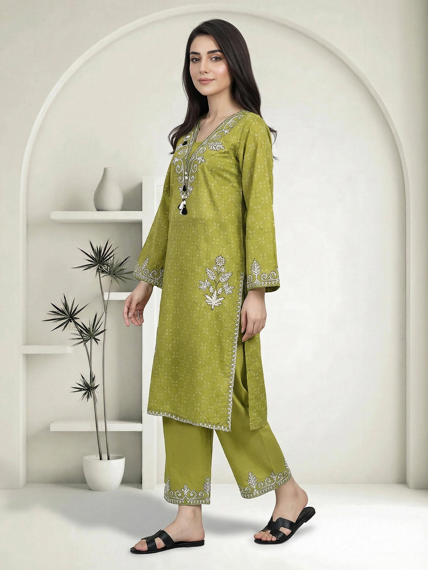 2 Piece Lawn Suit- Embroidered (Pret)