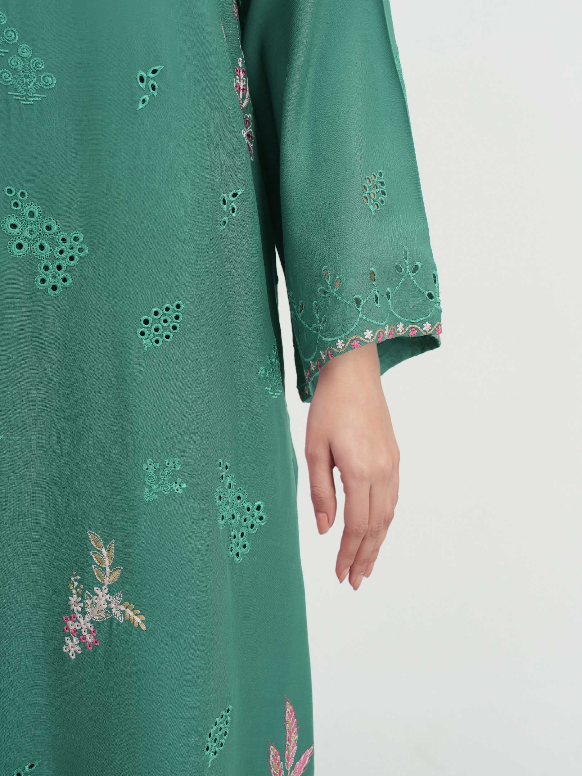 3 Piece Viscose Slub Suit- Embroidered (Pret)