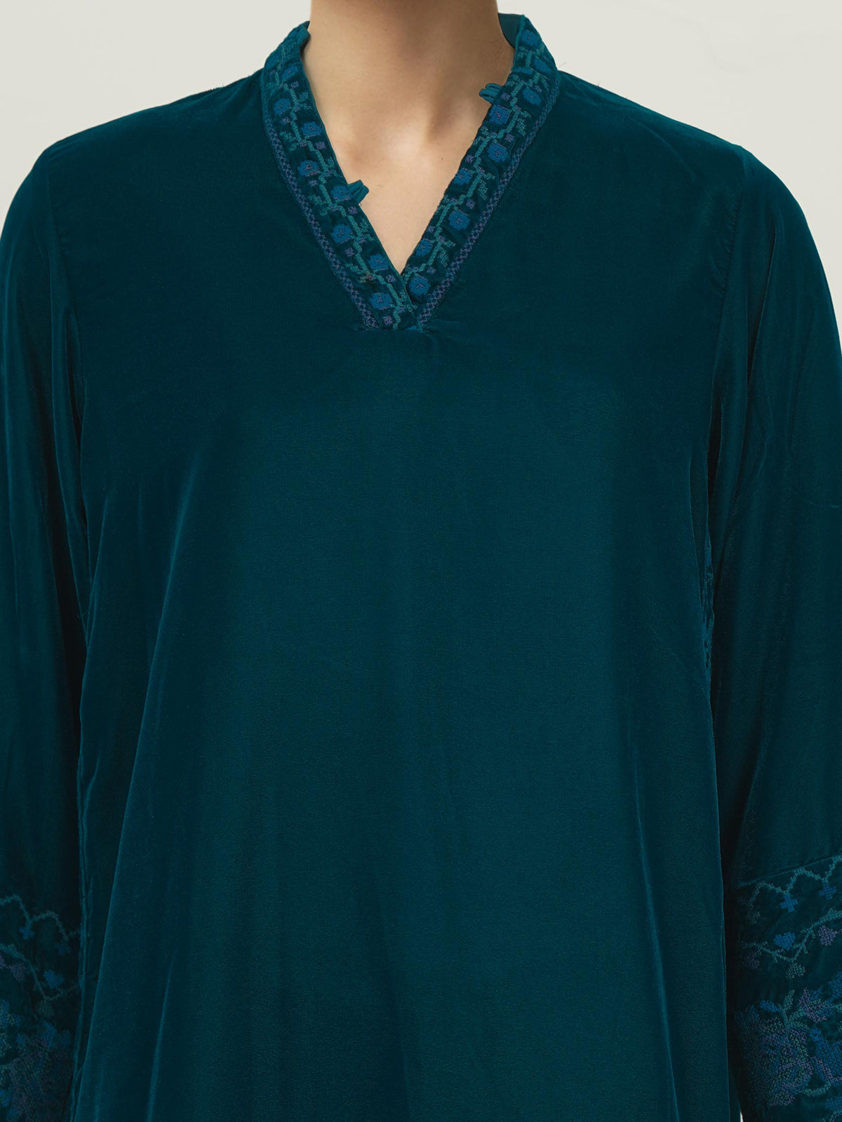 2 Piece Velvet Suit- Embroidered (Pret)