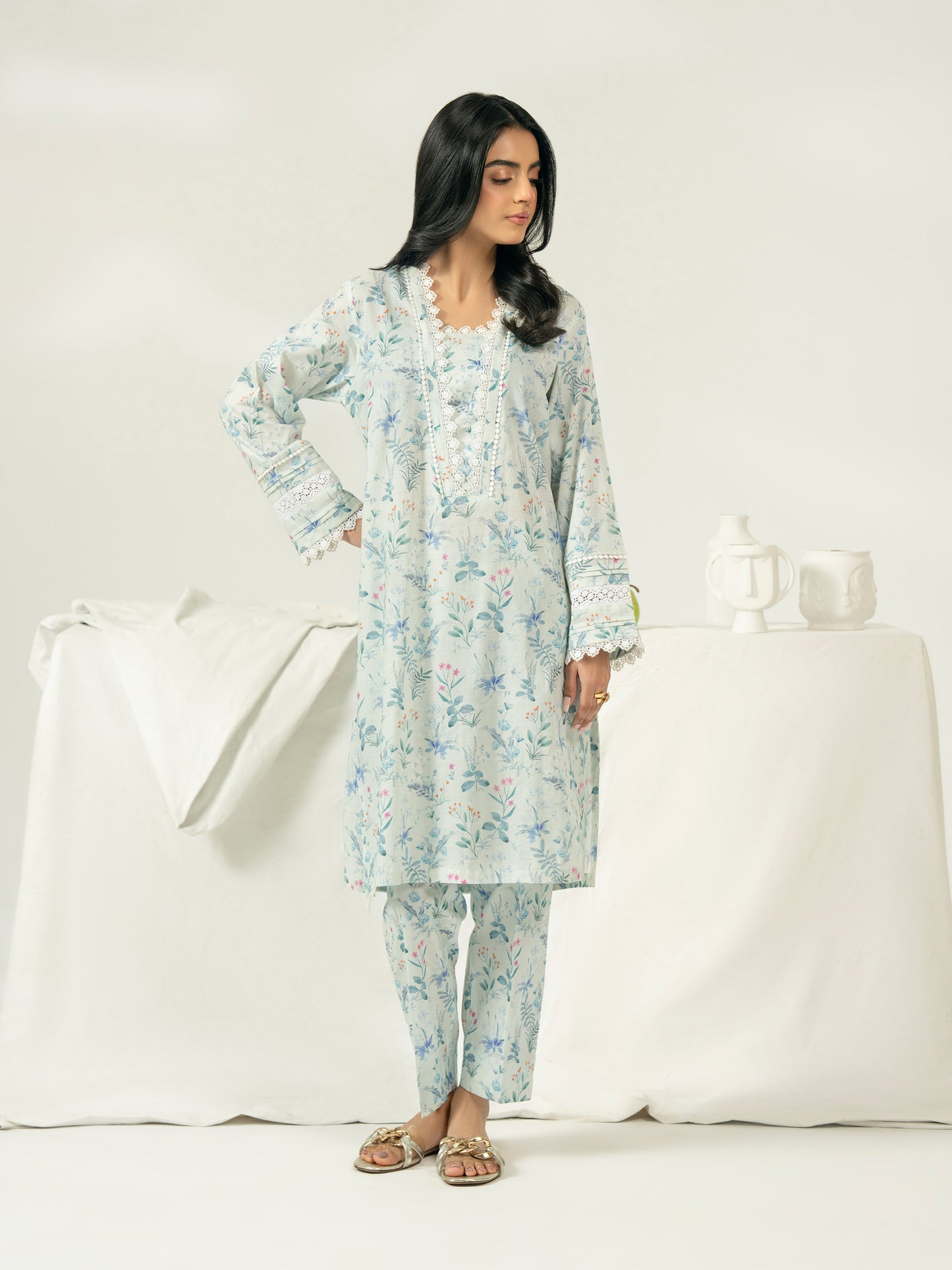 2 Piece Lawn Suit-Embroidered (Pret)