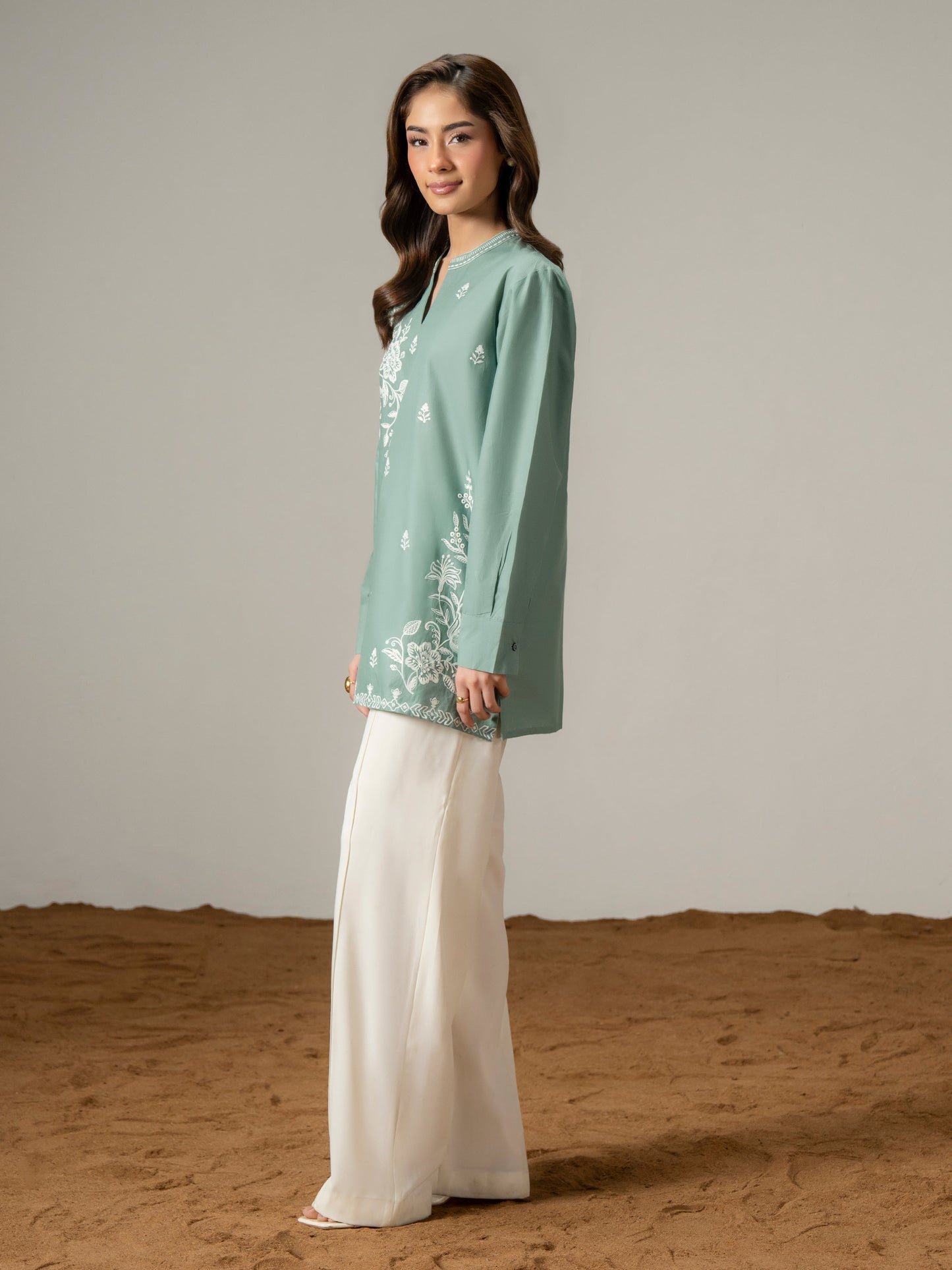 Cambric Kurti-Embroidered (Pret)