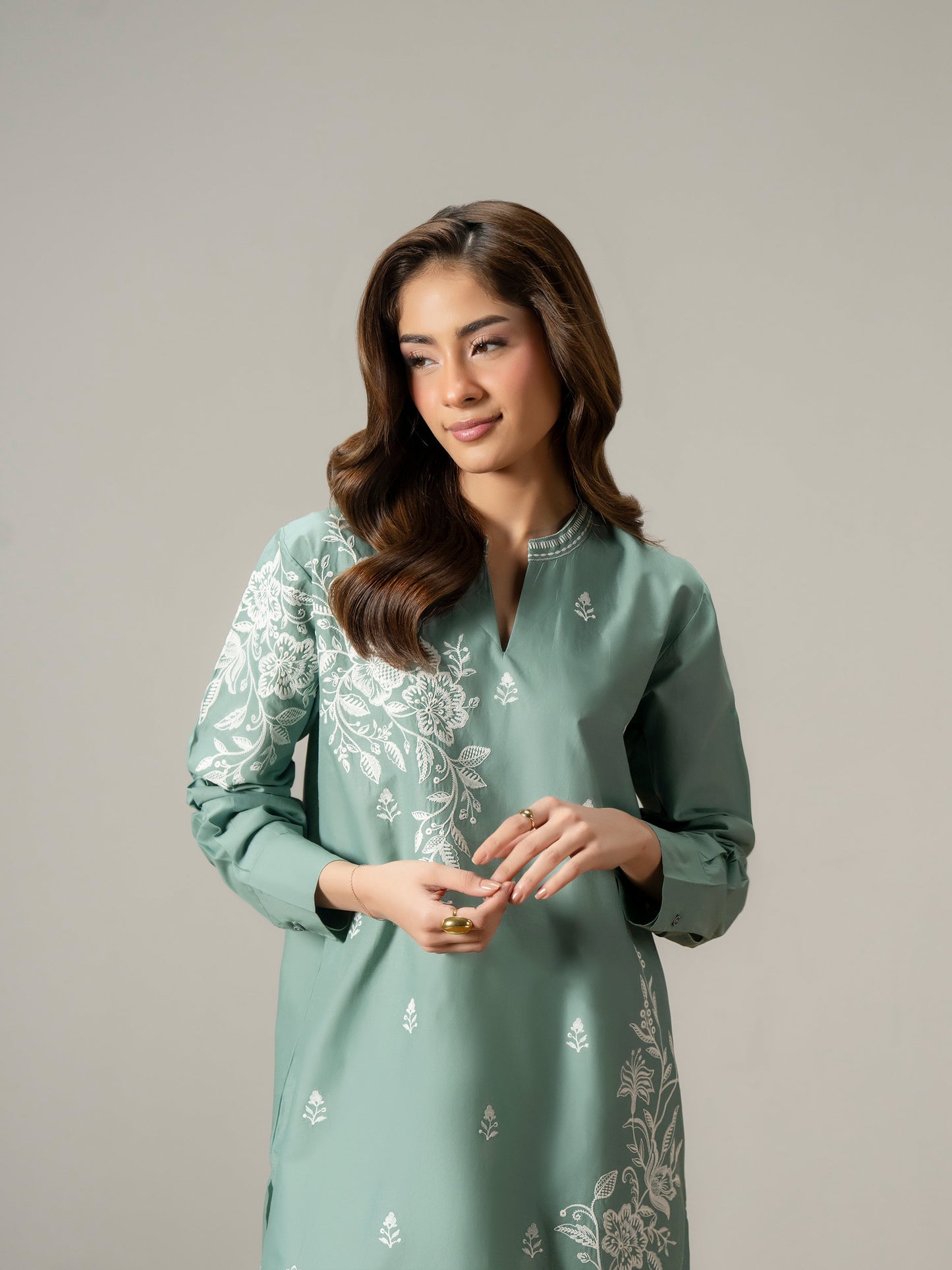 Cambric Kurti-Embroidered (Pret)