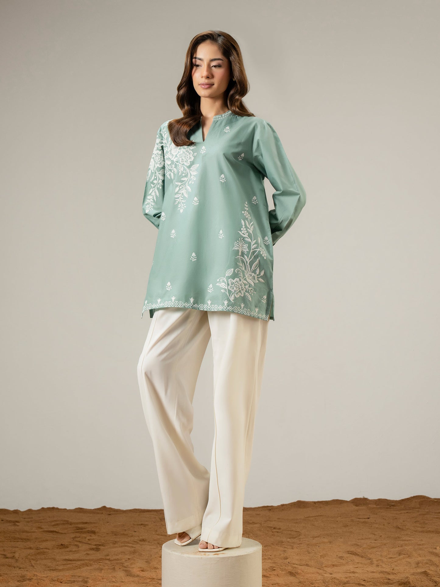 Cambric Kurti-Embroidered (Pret)