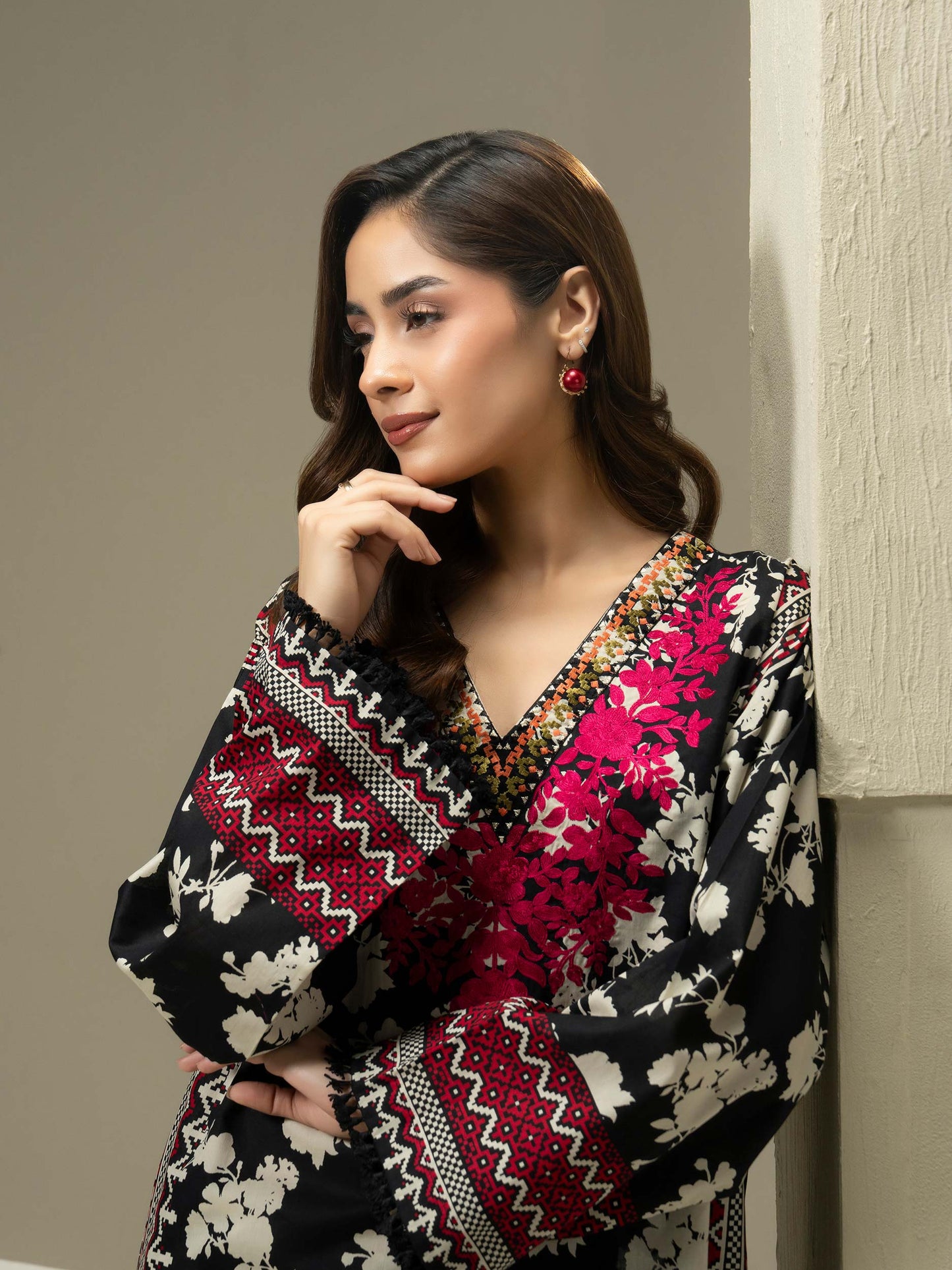 2 Piece Cambric Suit-Embroidered (Pret)