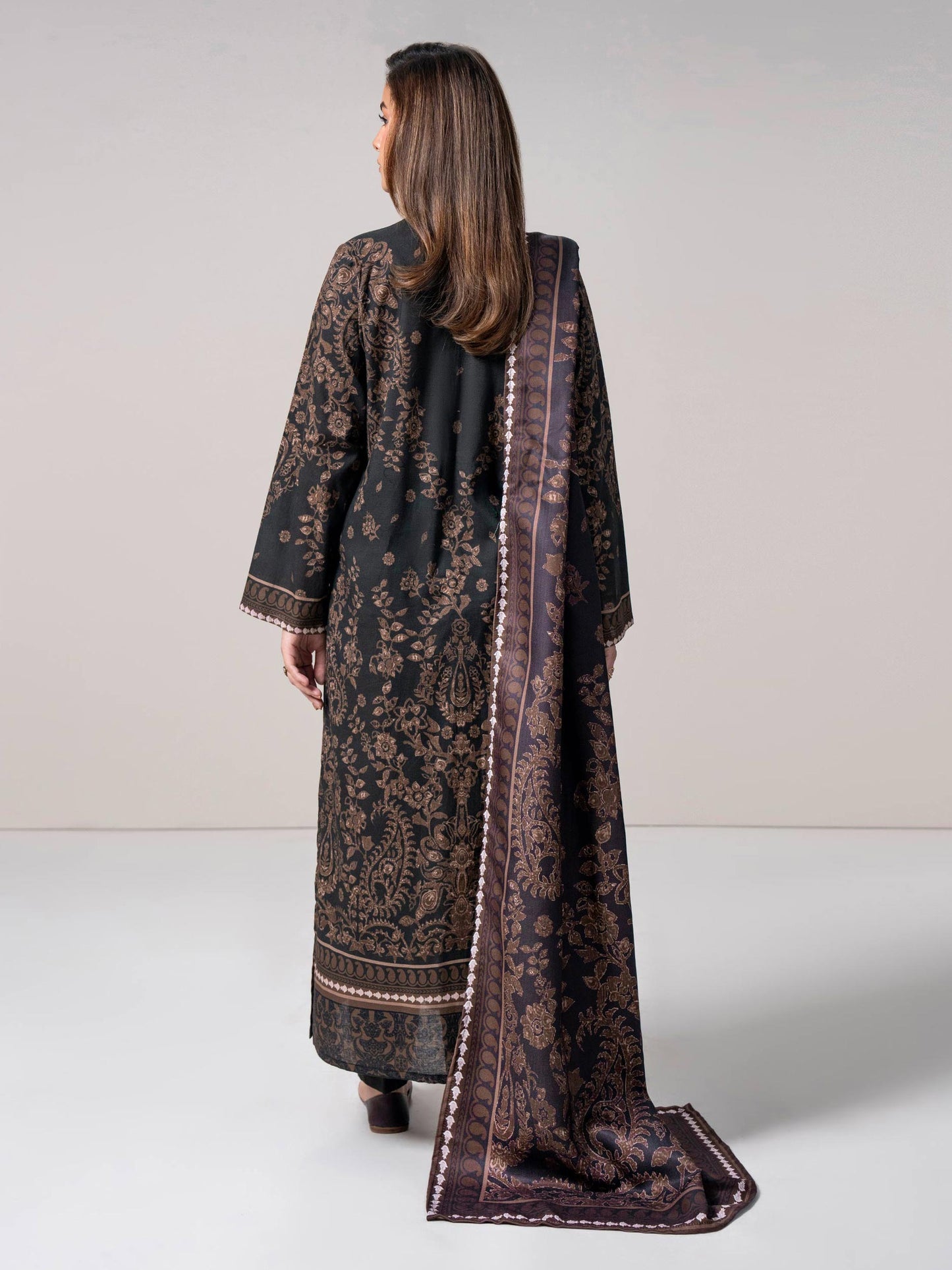 3 Piece Khaddar Suit (Pret)