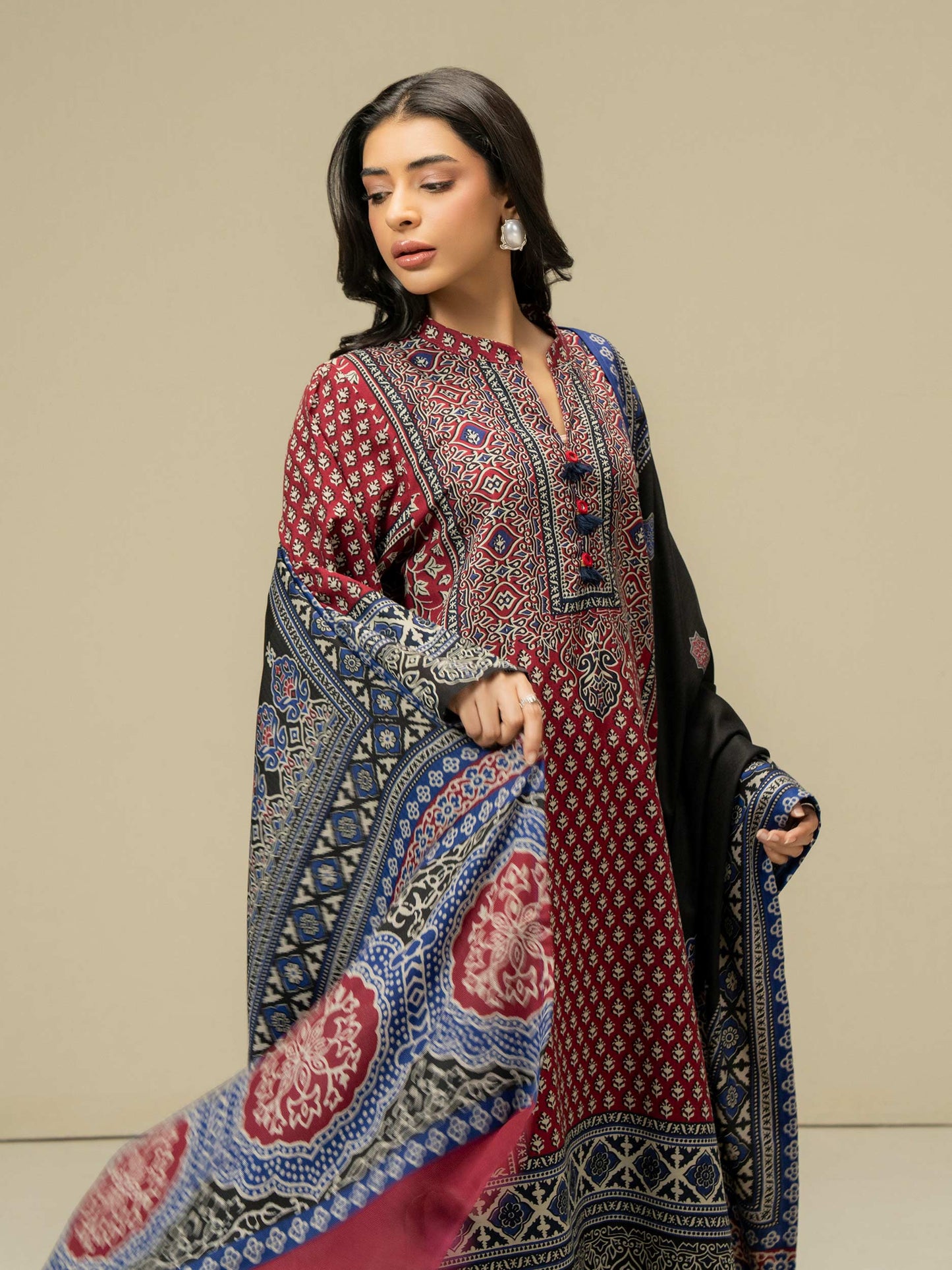 3 Piece Khaddar Suit-Prined (Pret)
