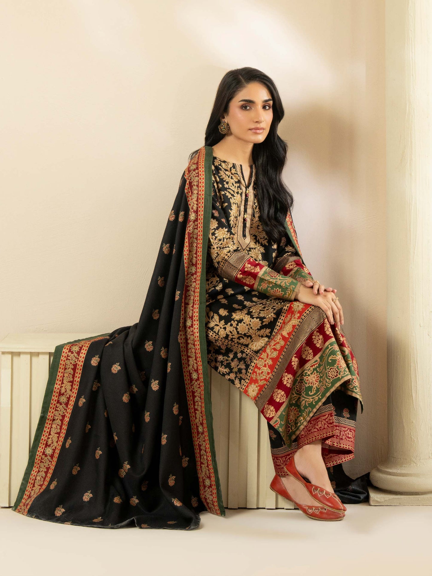 3 Piece Khaddar Suit-Prined (Pret)