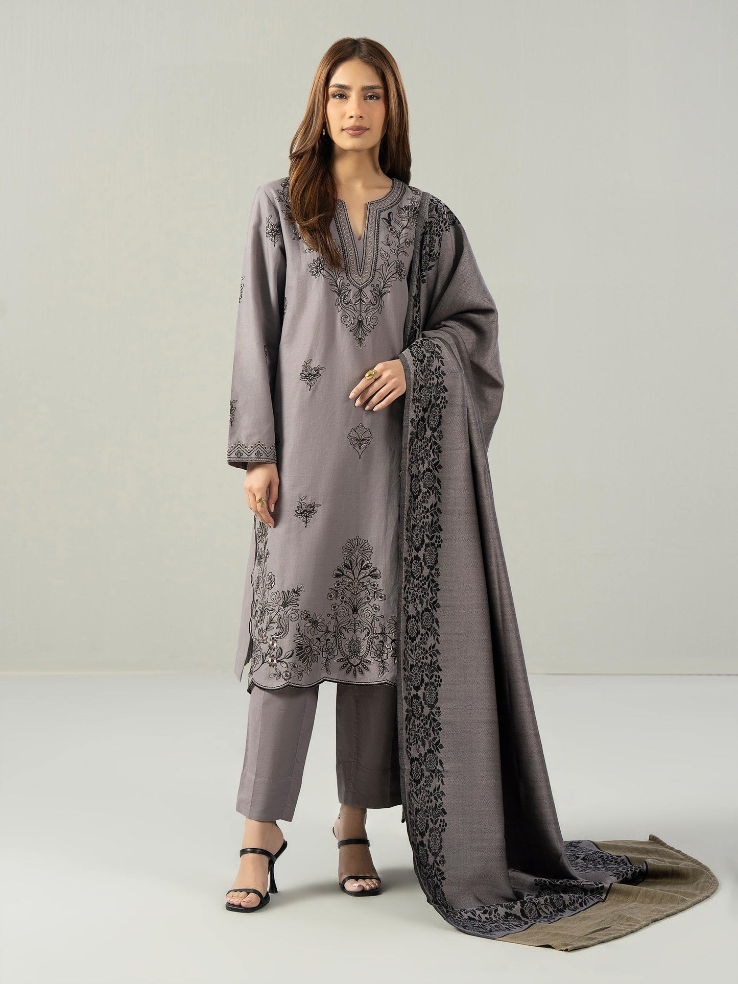 3 Piece Khaddar Suit- Embroidered (Pret)