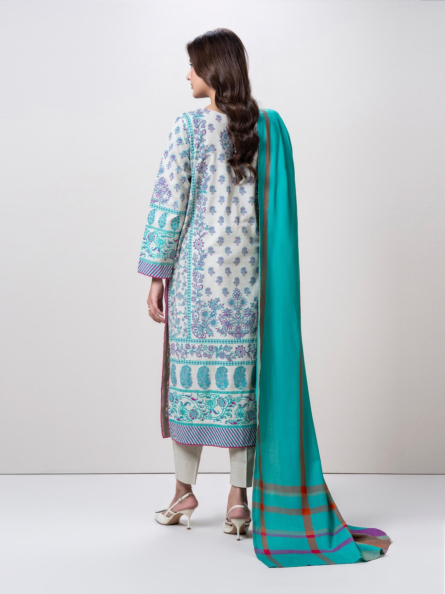 3 Piece Slub Khaddar Suit (Pret)
