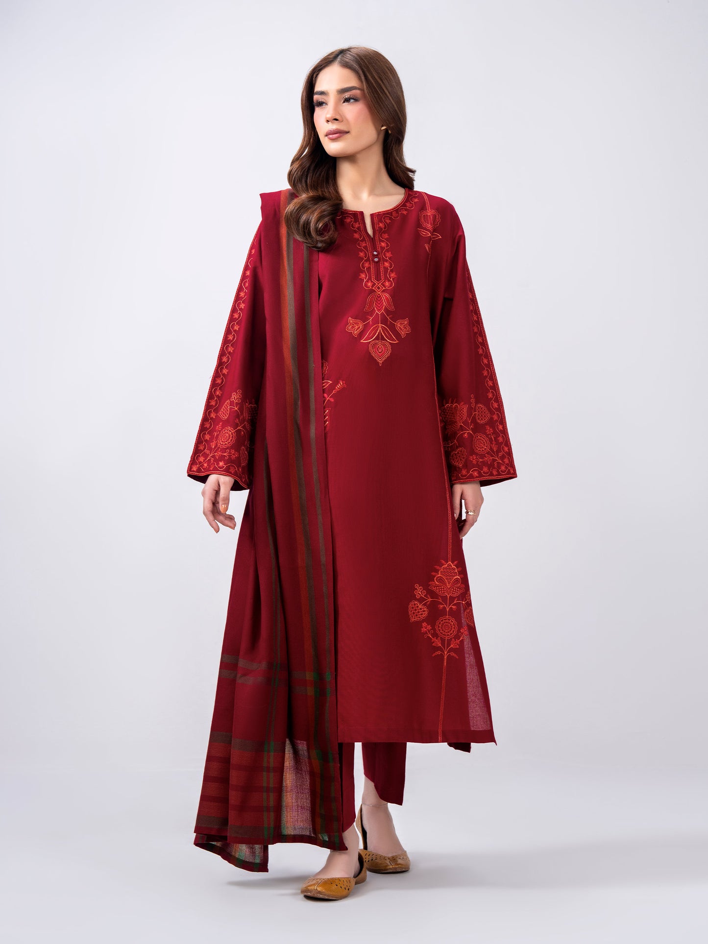 3 Piece Khaddar Suit- Embroidered (Pret)