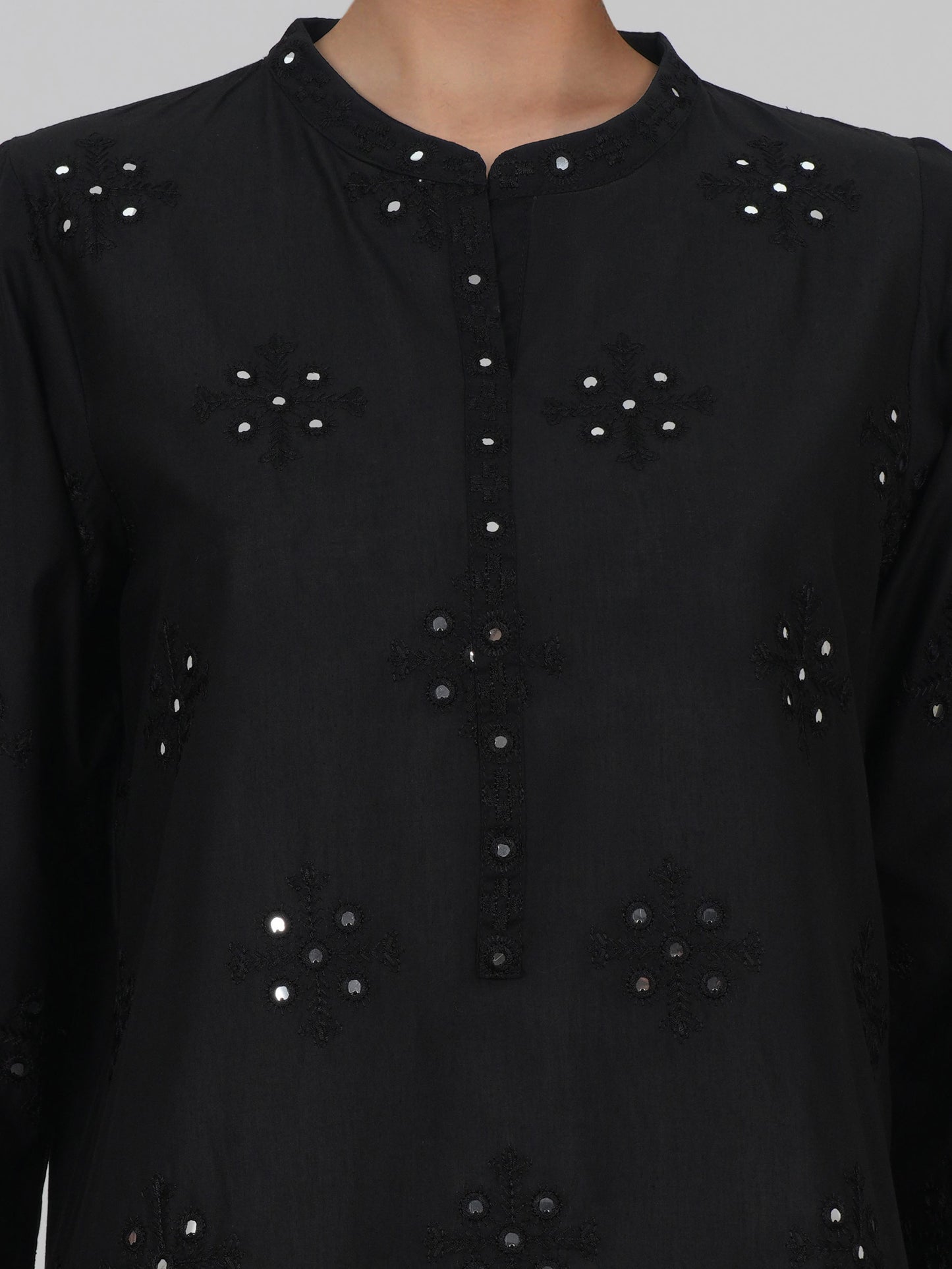 2 Piece Cambric Suit- Embroidered (Pret)