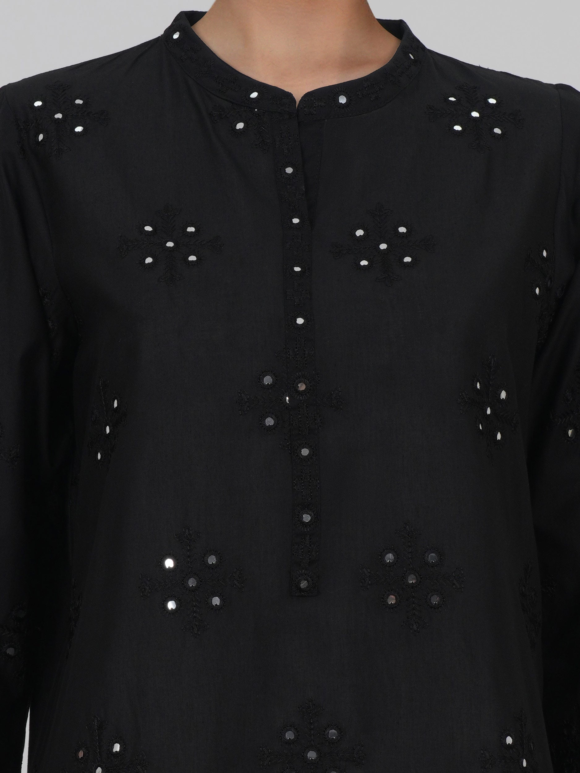 2 Piece Cambric Suit- Embroidered (Pret)