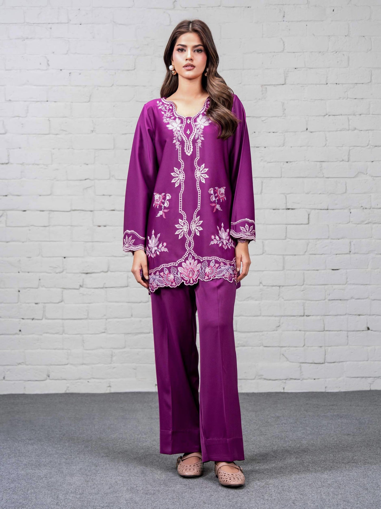 Grip Co-ord Set- Embroidered (Pret)