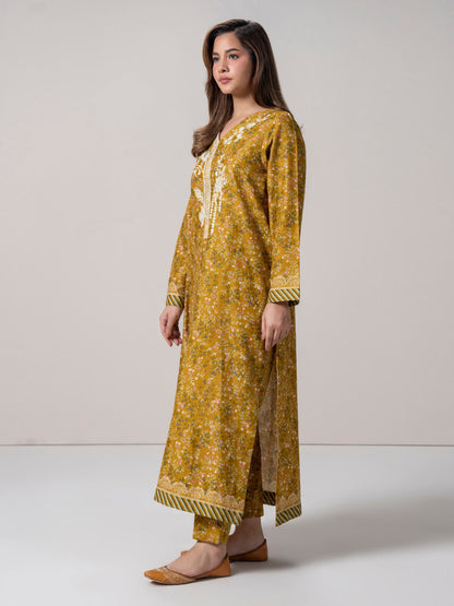 2 Piece Khaddar Suit- Embroidered (Pret)