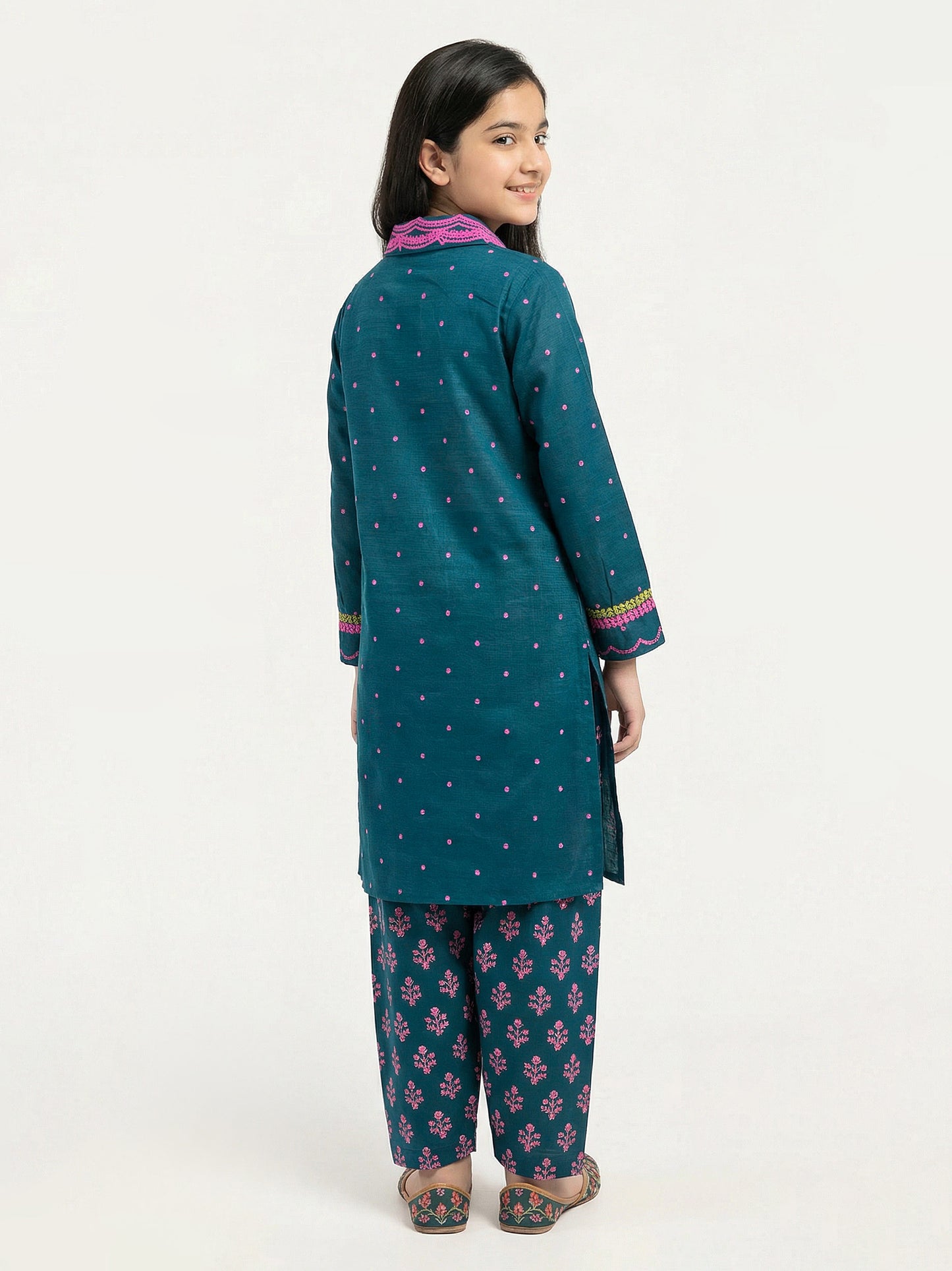 2 Piece Slub Khaddar Suit (Pret)